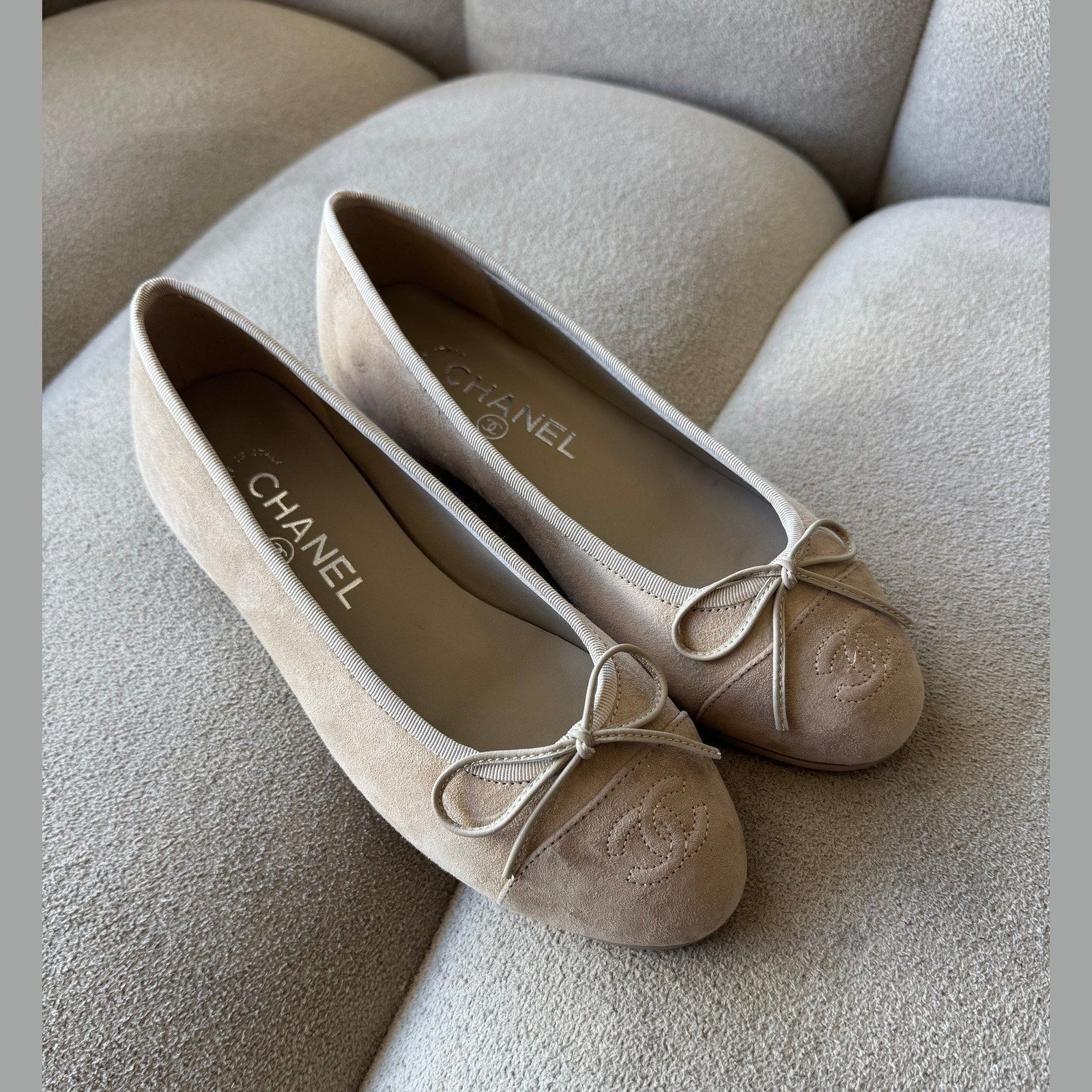 Image of CHANEL BALLET FLATS במלאי