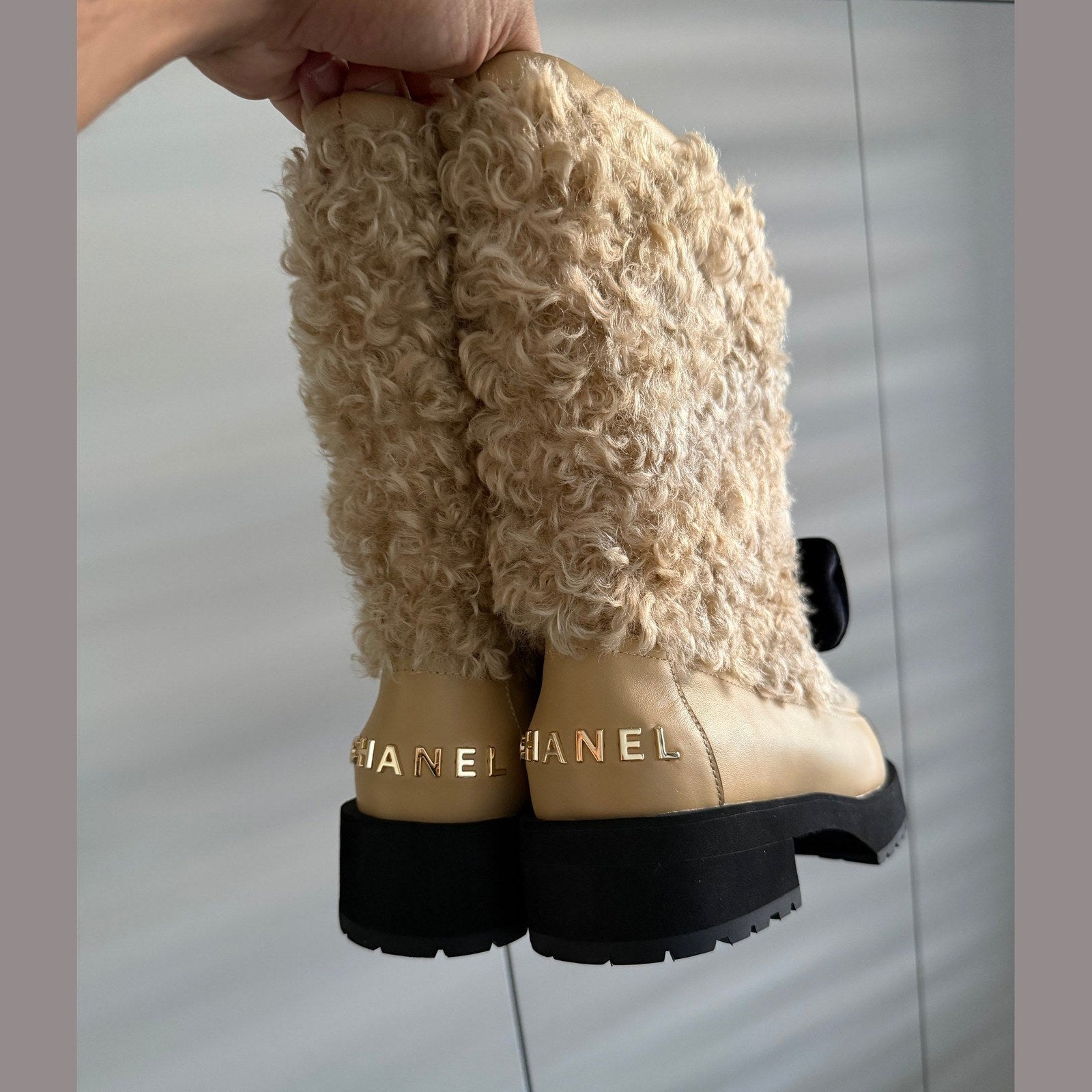 Chanel boots במלאי