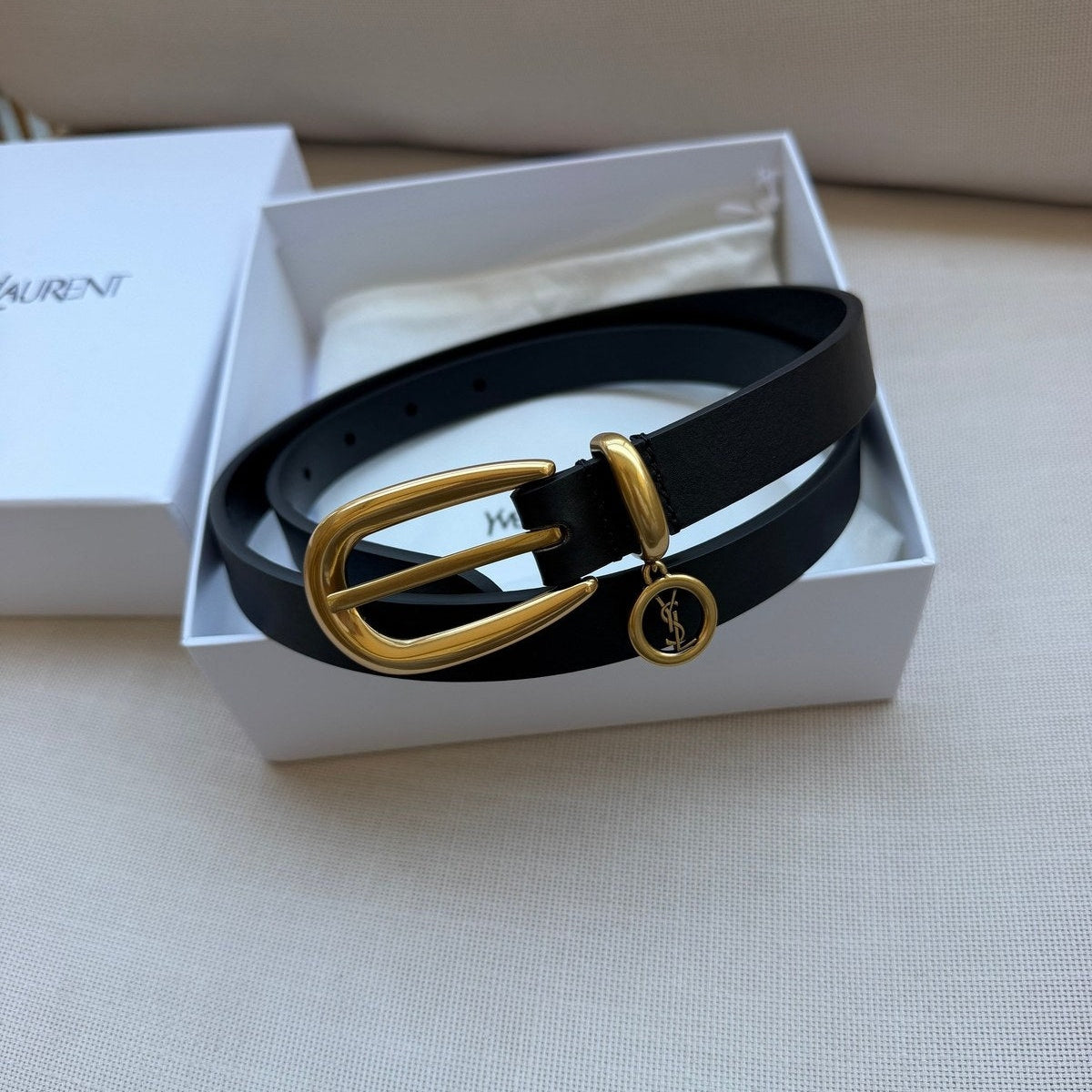 Image of Saint Laurent - חגורת עור 2 סמ במלאי