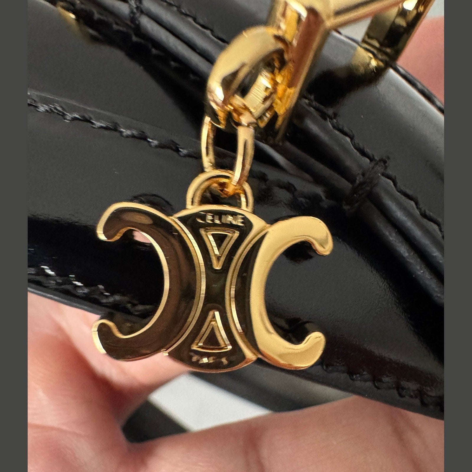 חגורת עור Celine