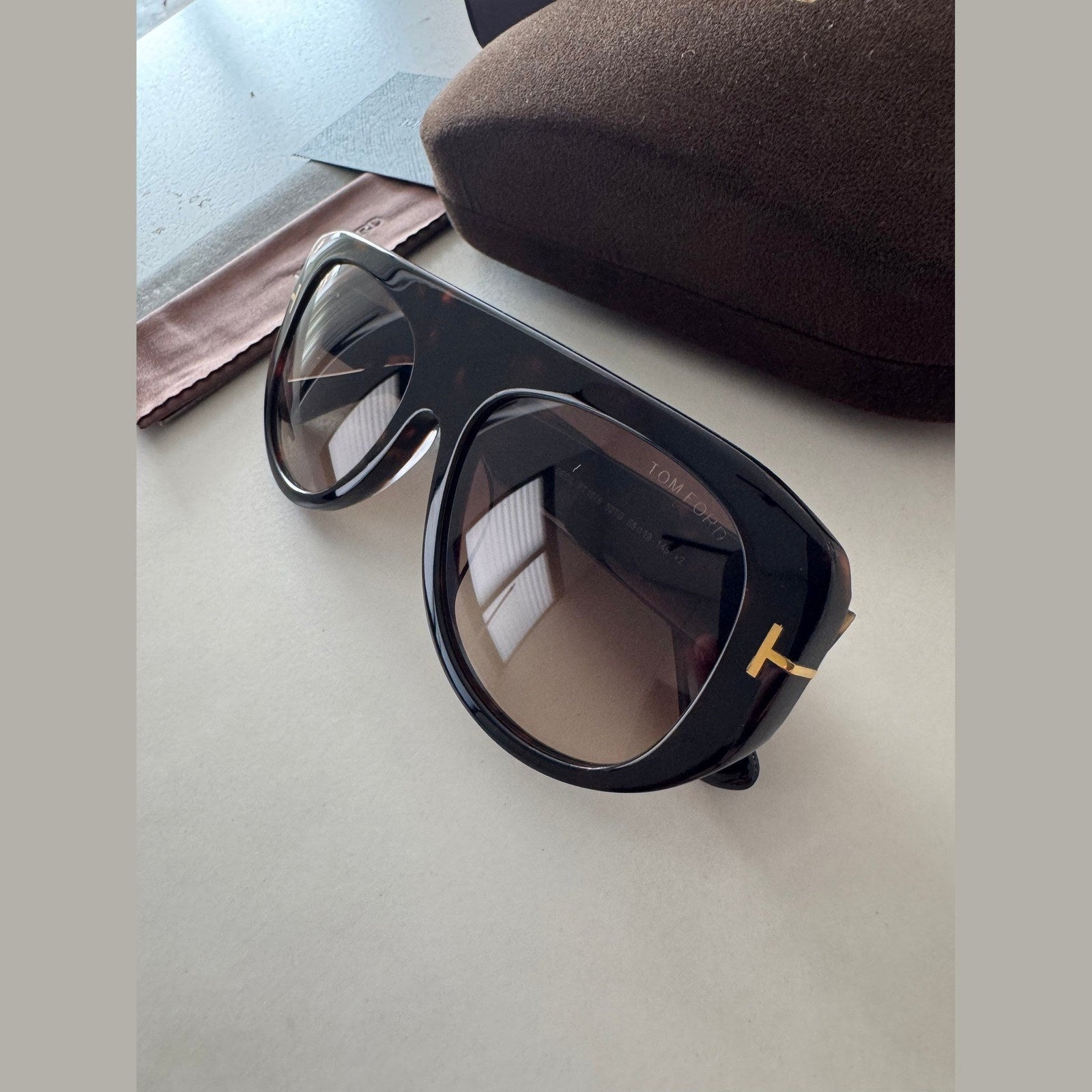 Image of משקפי שמש TOM FORD