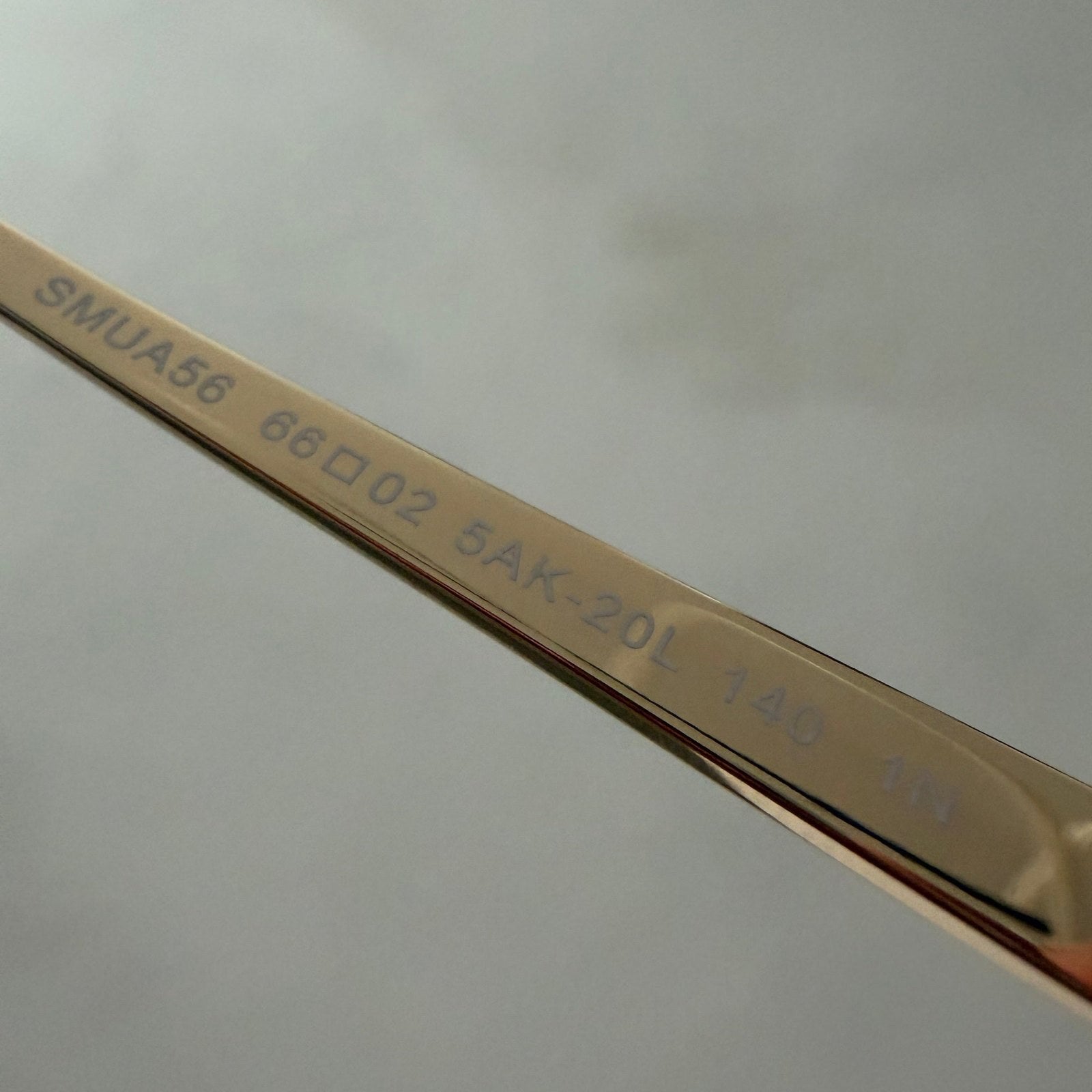Image of מיו מיו משקפי שמש במלאי