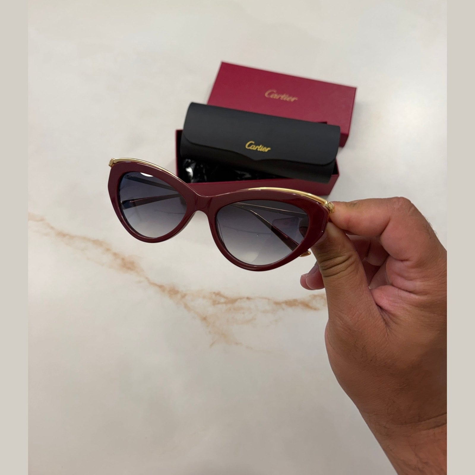Image of Cartier - sunglasses במלאי