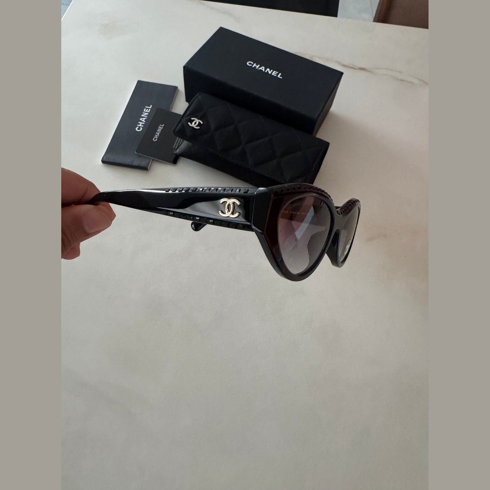 משקפי שמש CHANEL
