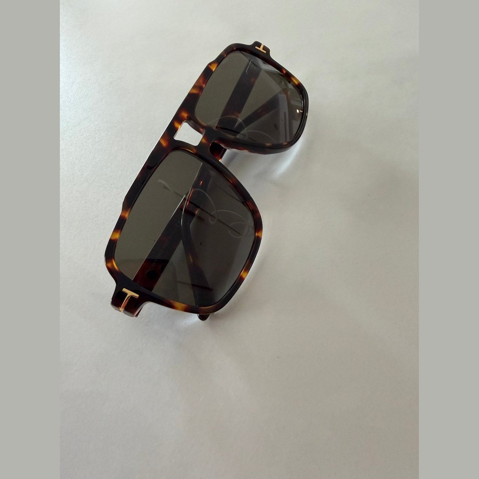 Image of משקפי שמש TOM FORD