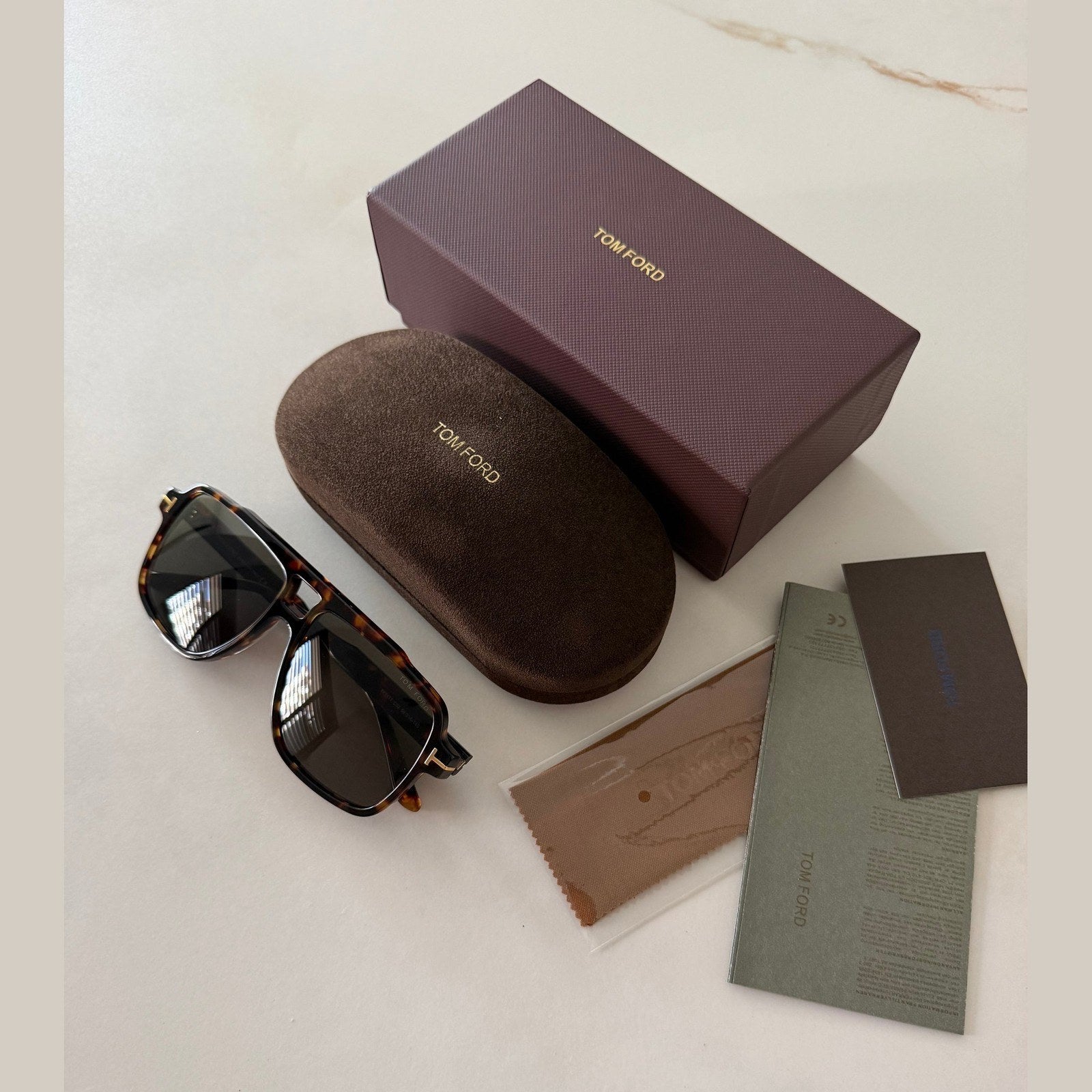Image of משקפי שמש TOM FORD