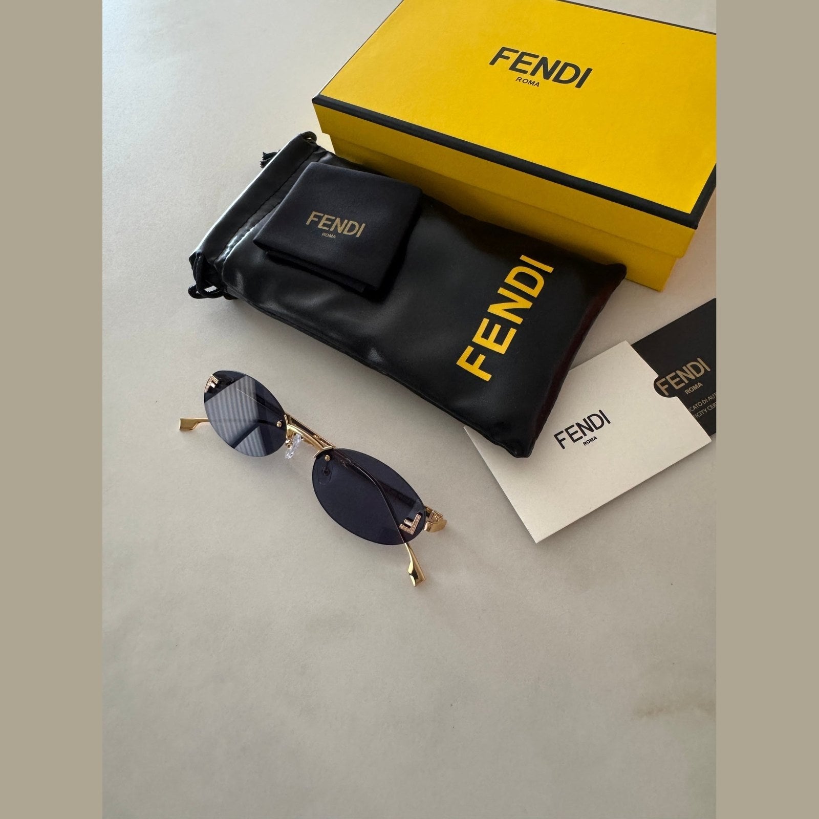 Image of FENDI - משקפי שמש
