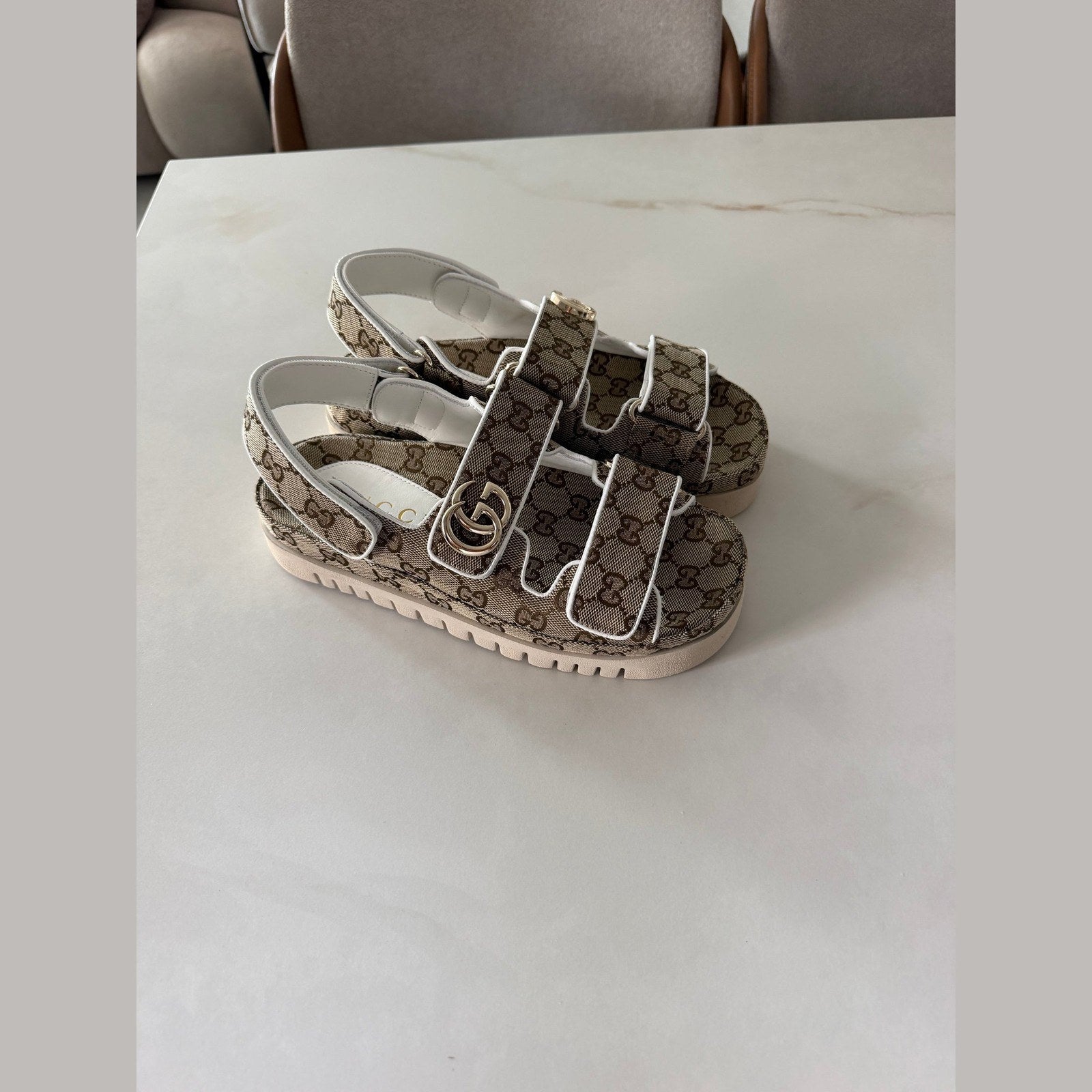 Image of GUCCI sandals במלאי