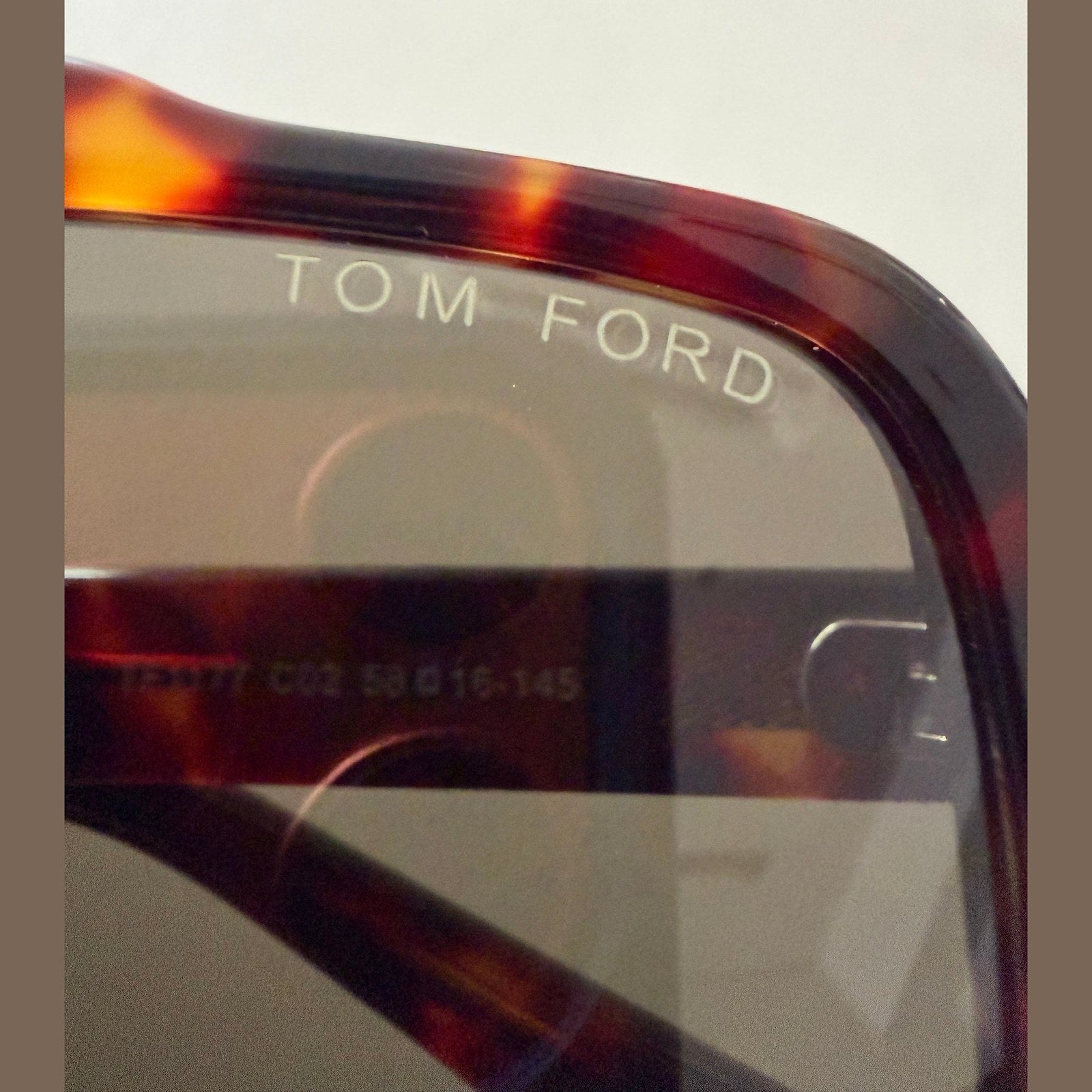 Image of משקפי שמש TOM FORD