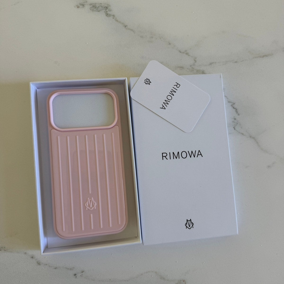 Image of RIMOWA  מגן אייפון 17 פרו מקס ורוד