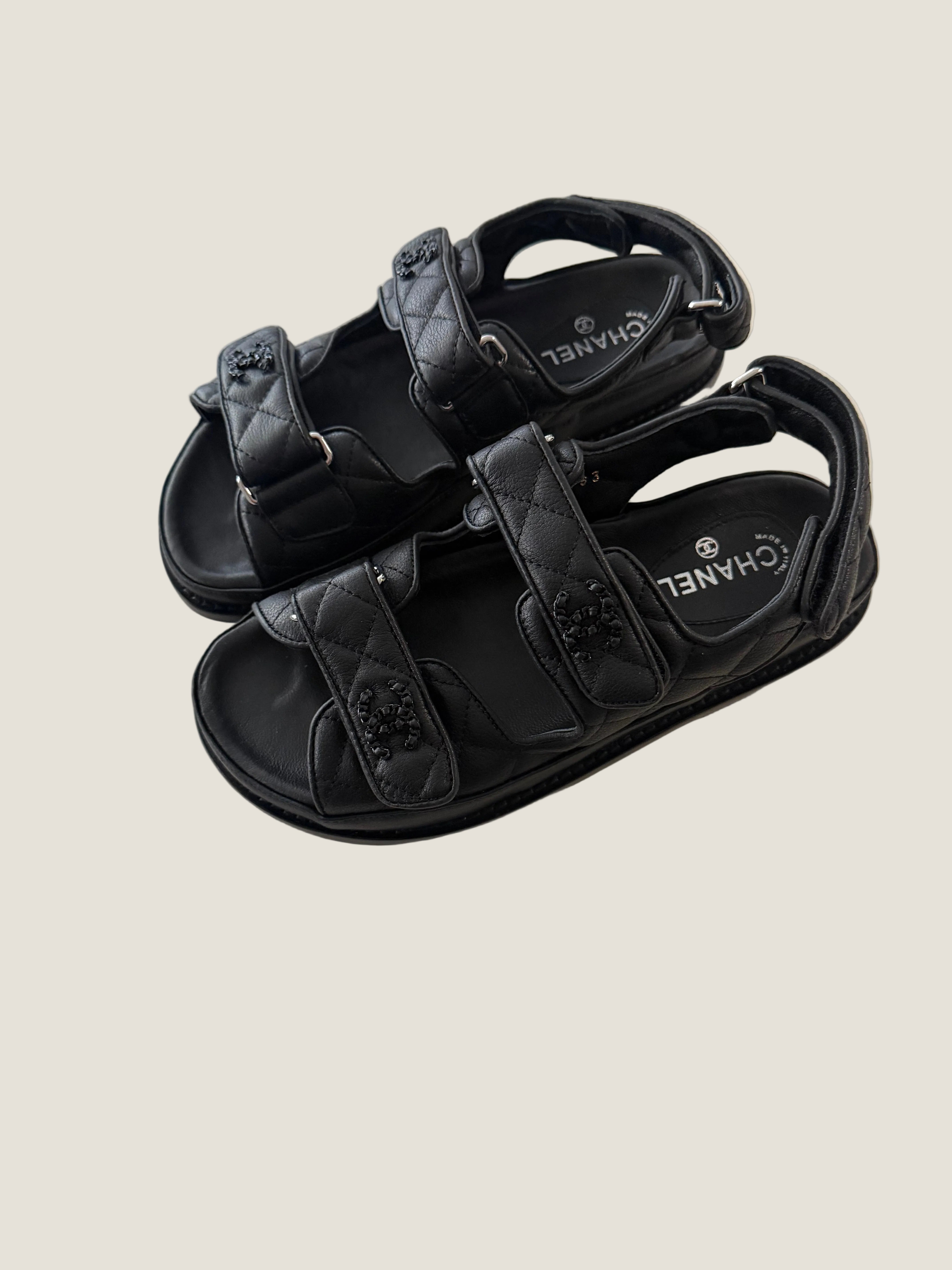 Image of Chanel sandals במלאי