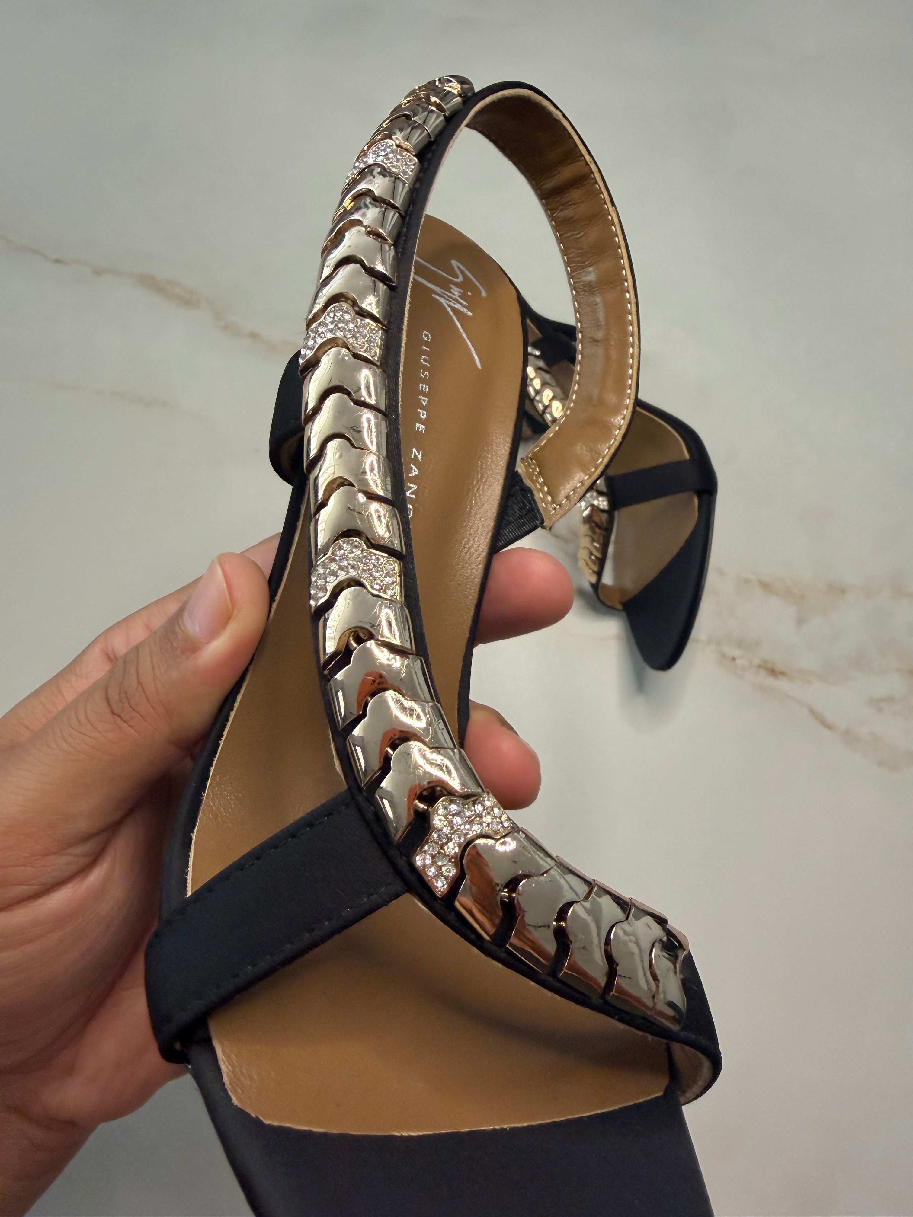 Image of Zanotti heels במלאי