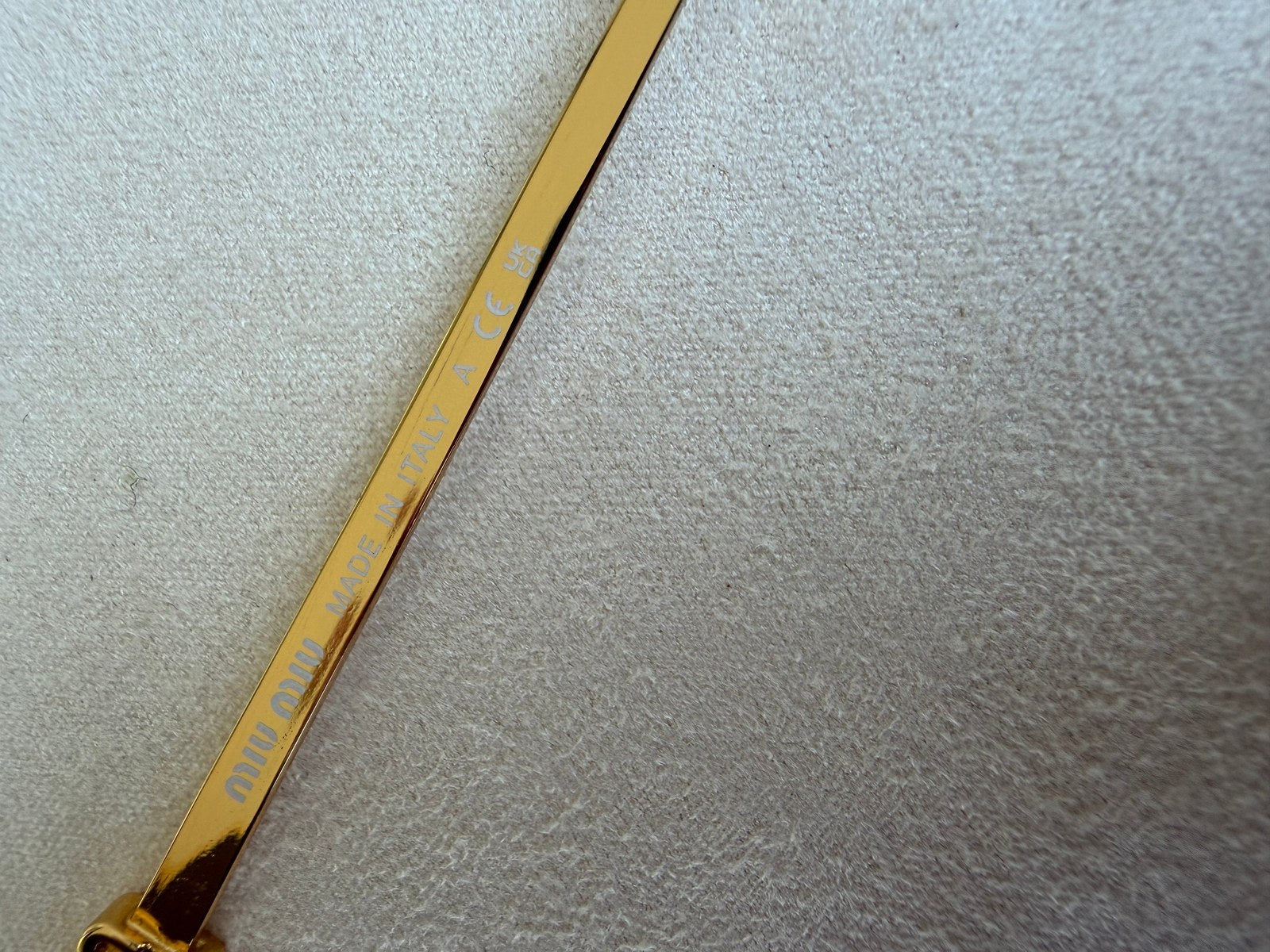 Image of מיו מיו מעויין מתכת במלאי