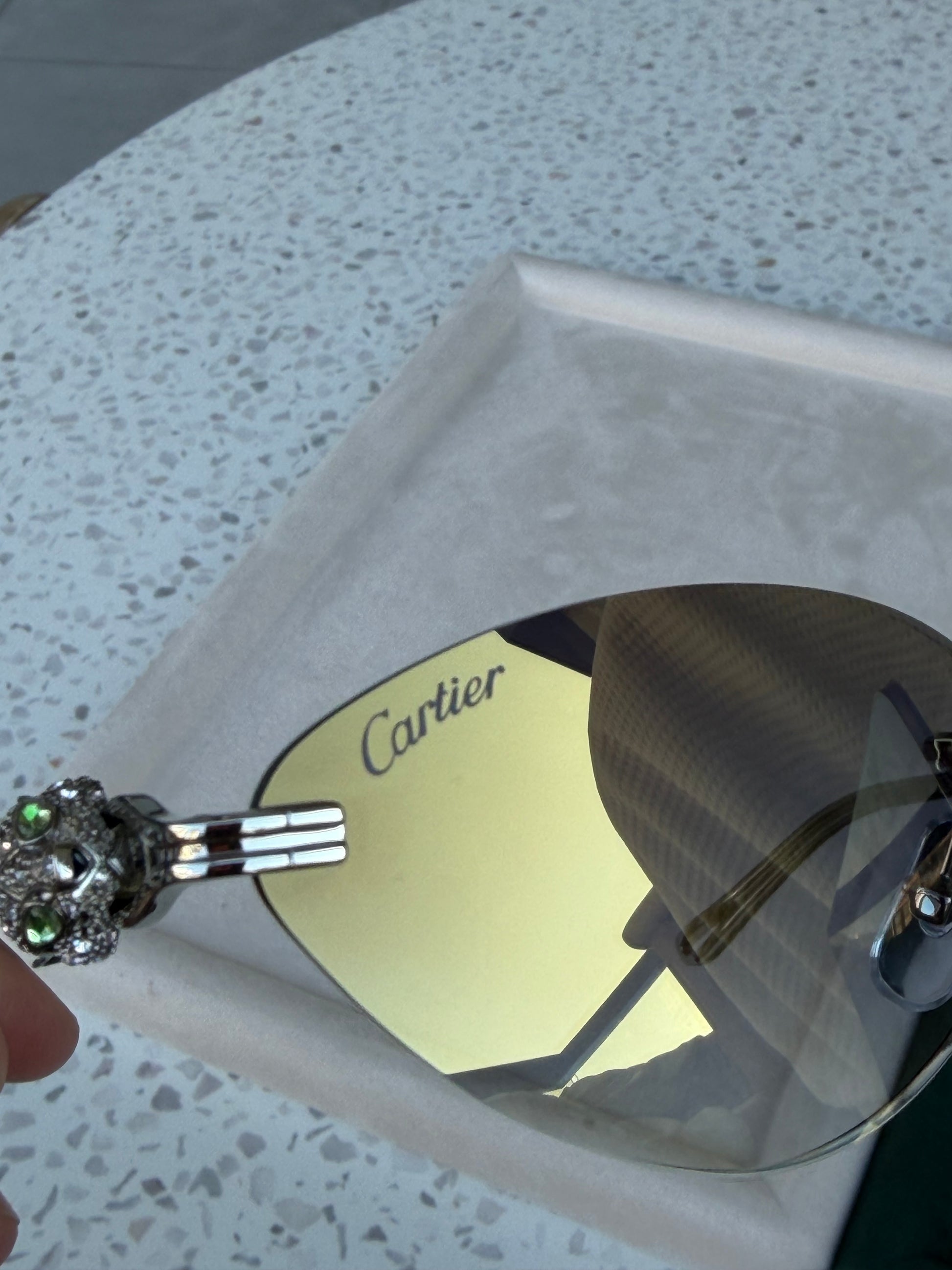 Cartier - sunglasses במלאי