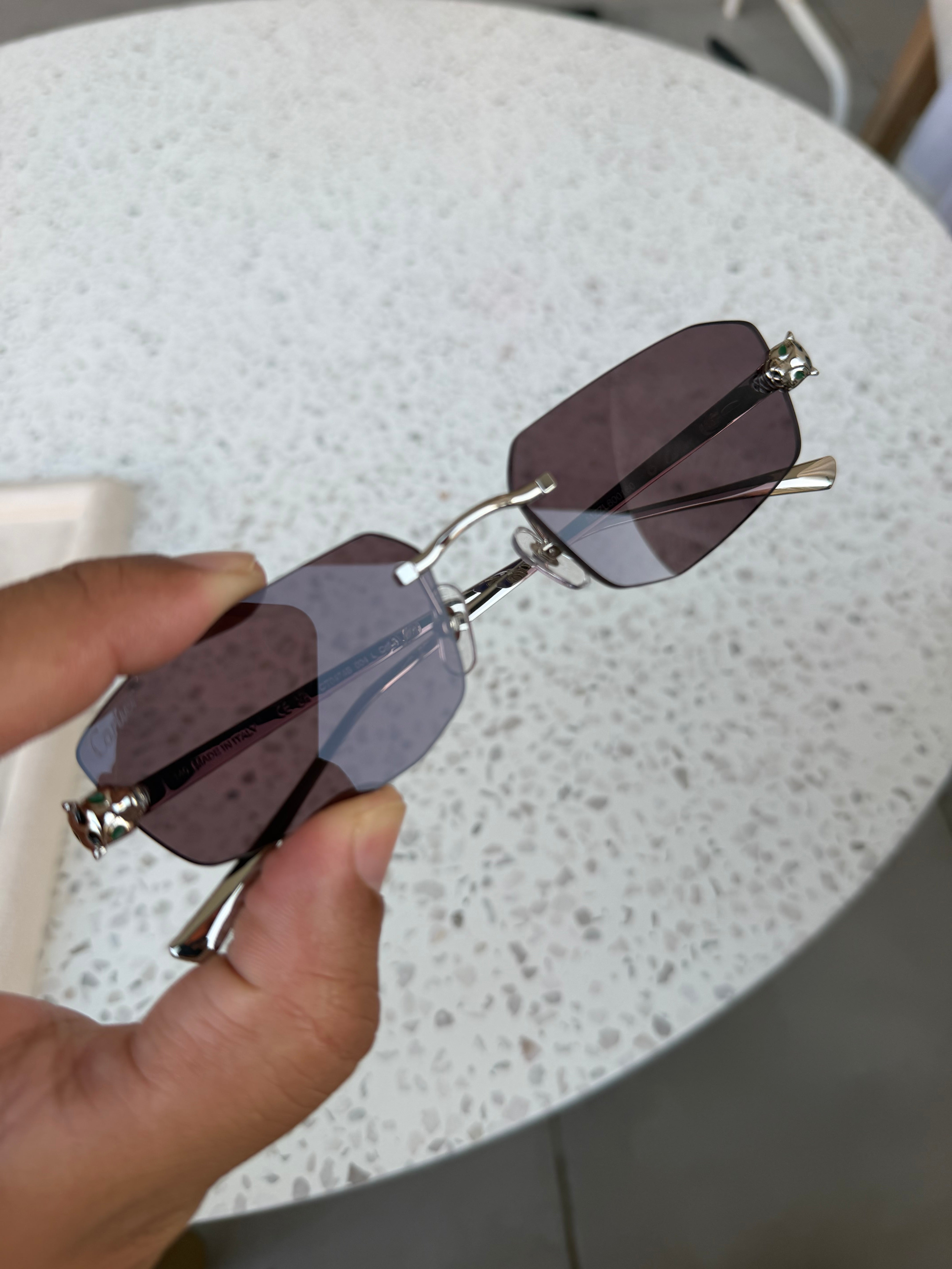 Image of Cartier - sunglasses במלאי