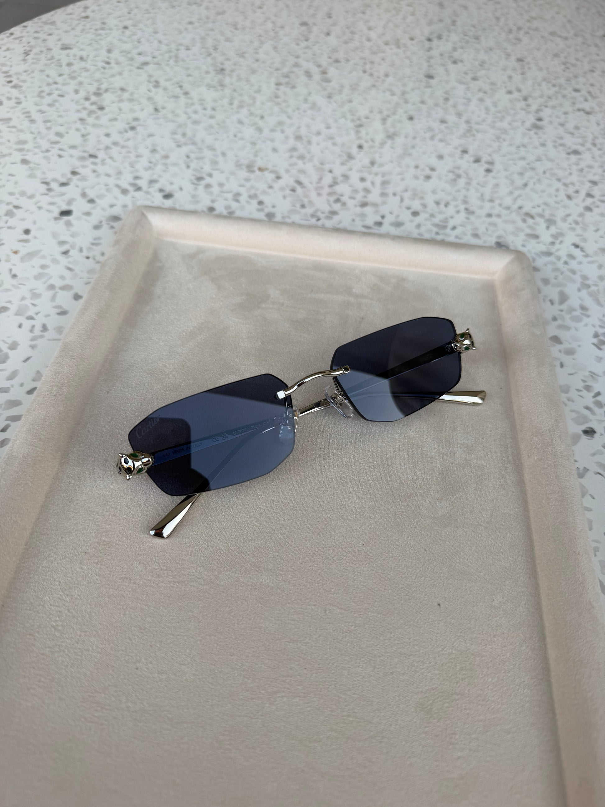Cartier - sunglasses במלאי