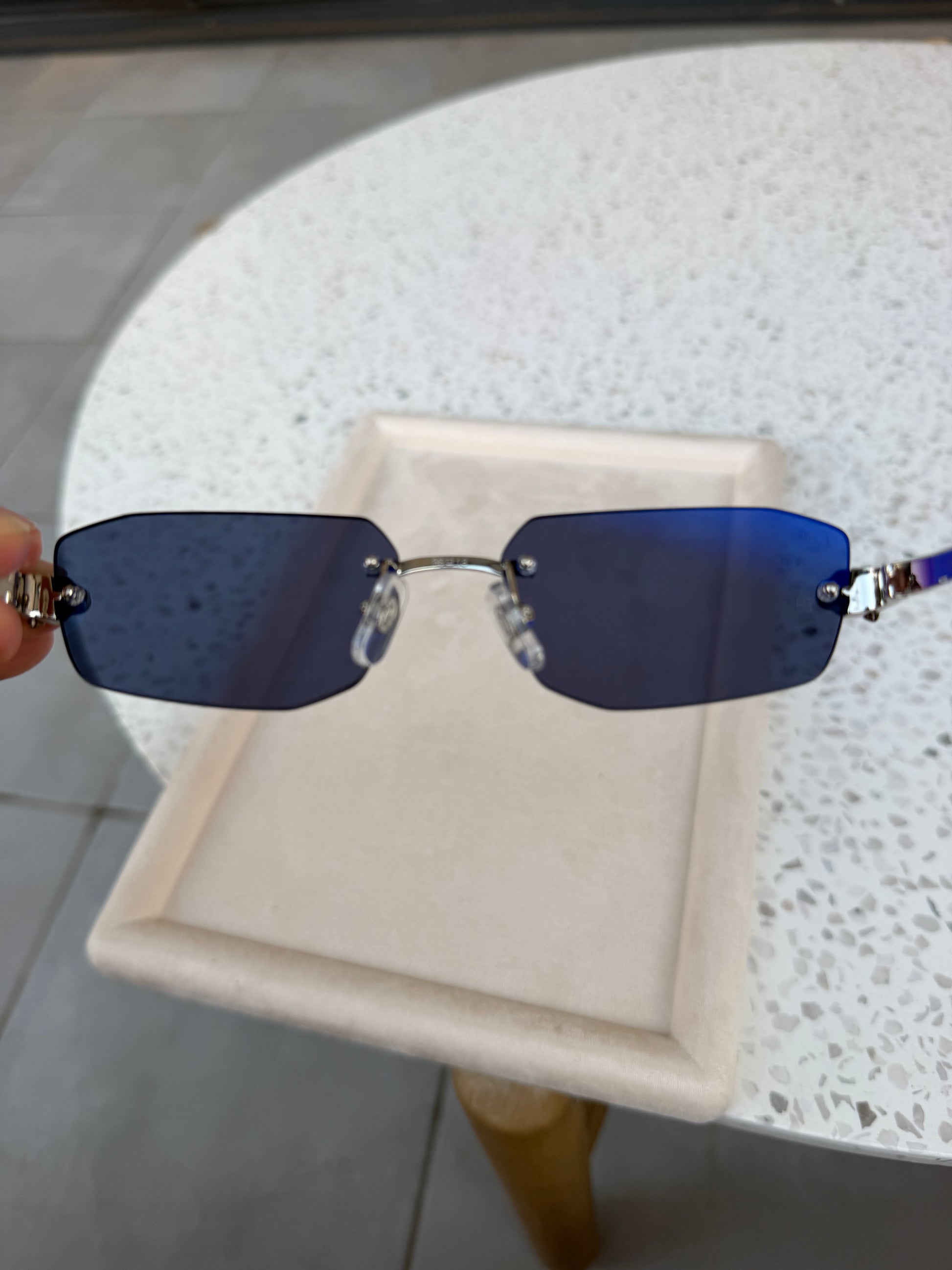 Cartier - sunglasses במלאי