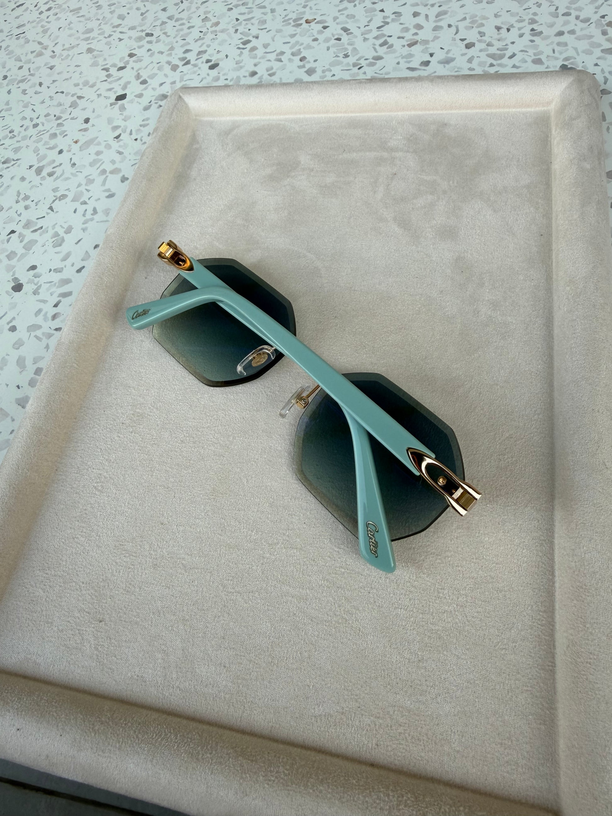 Cartier - sunglasses במלאי