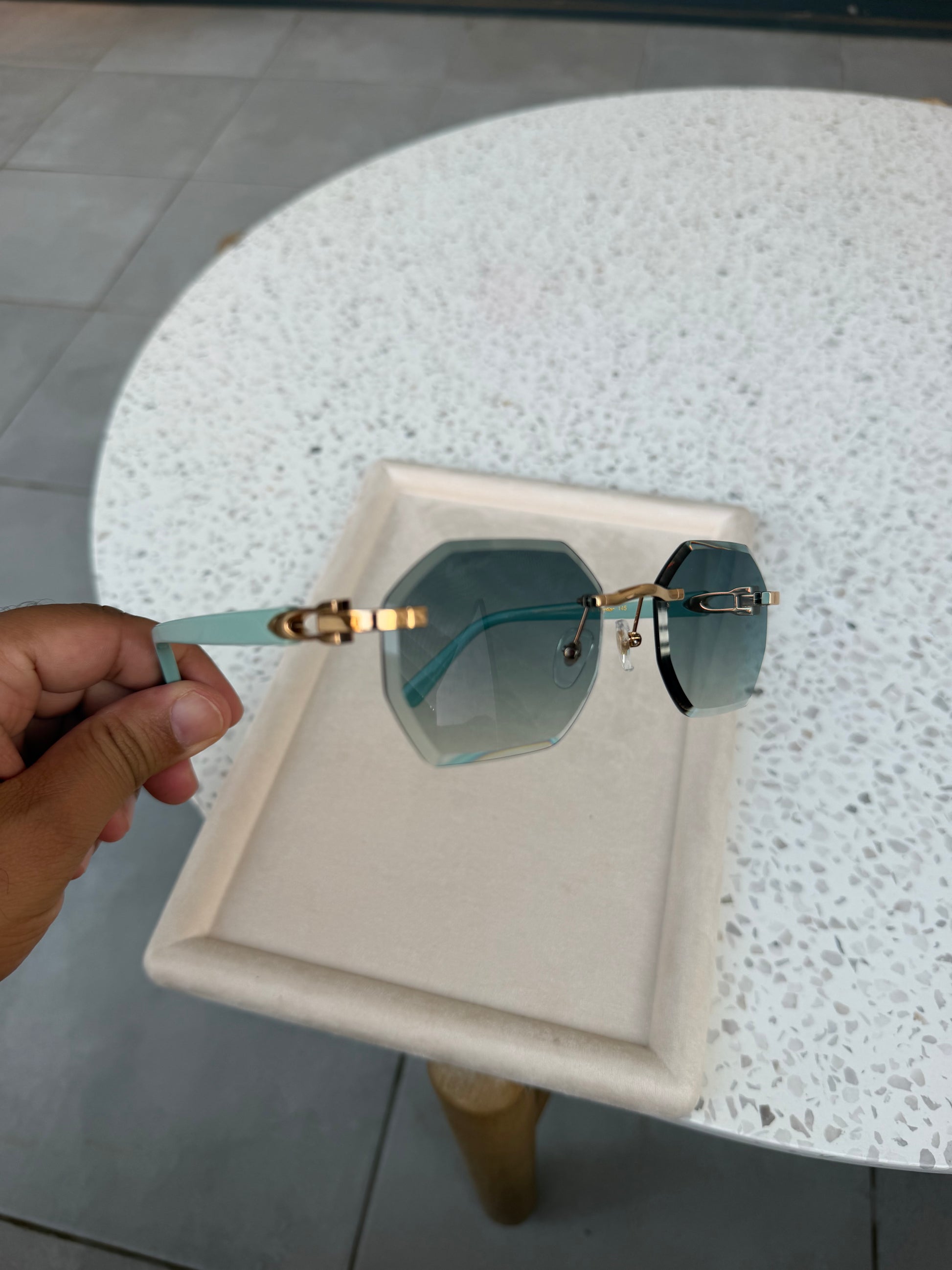 Cartier - sunglasses במלאי