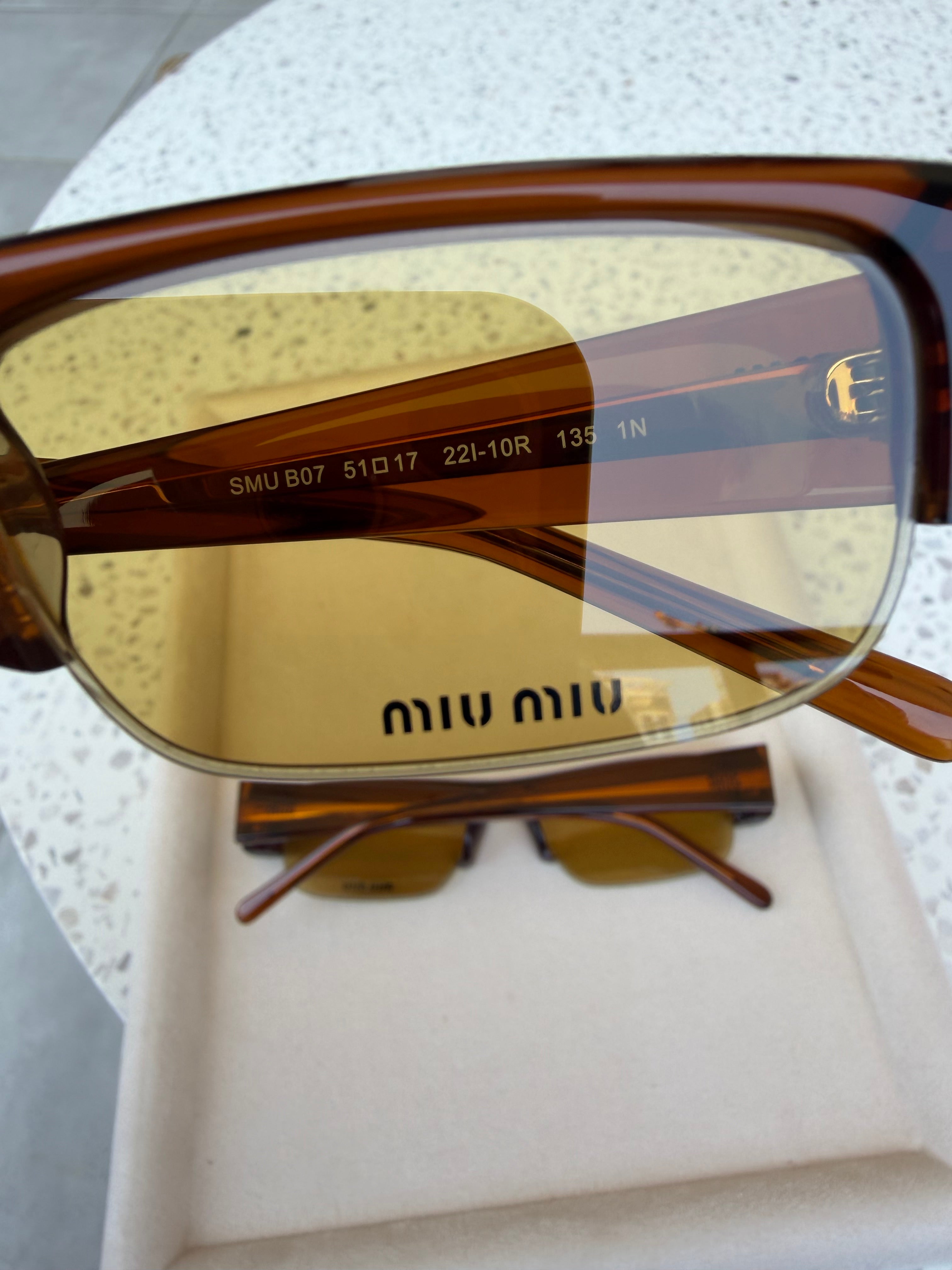 Image of מיו מיו מלבניות חומות במלאי