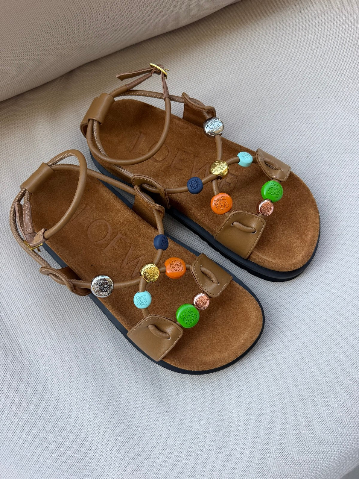 LOEWE sandals במלאי