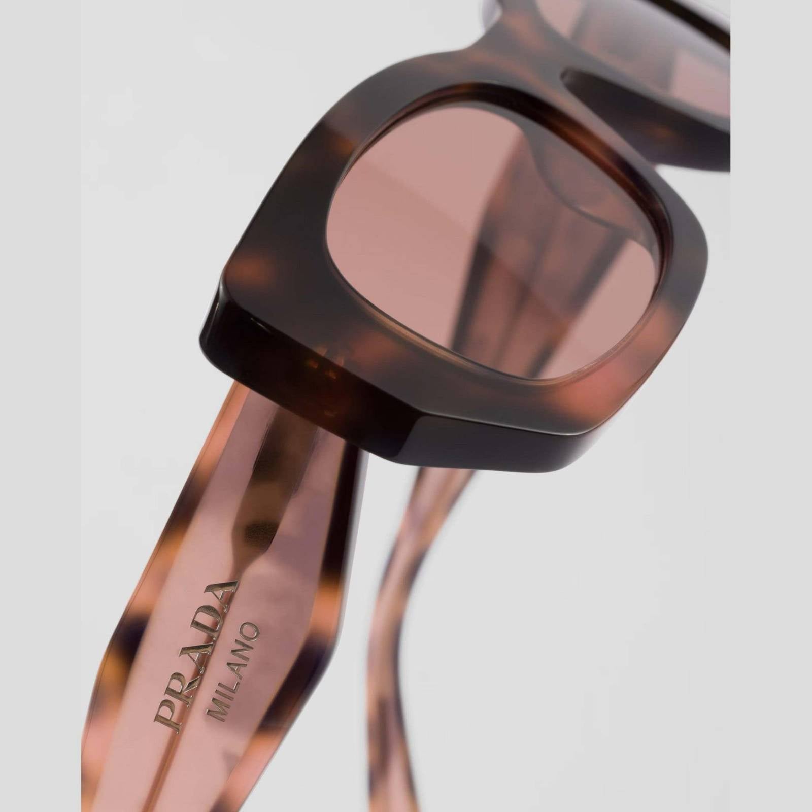 PRADA - משקפי שמש לוגו