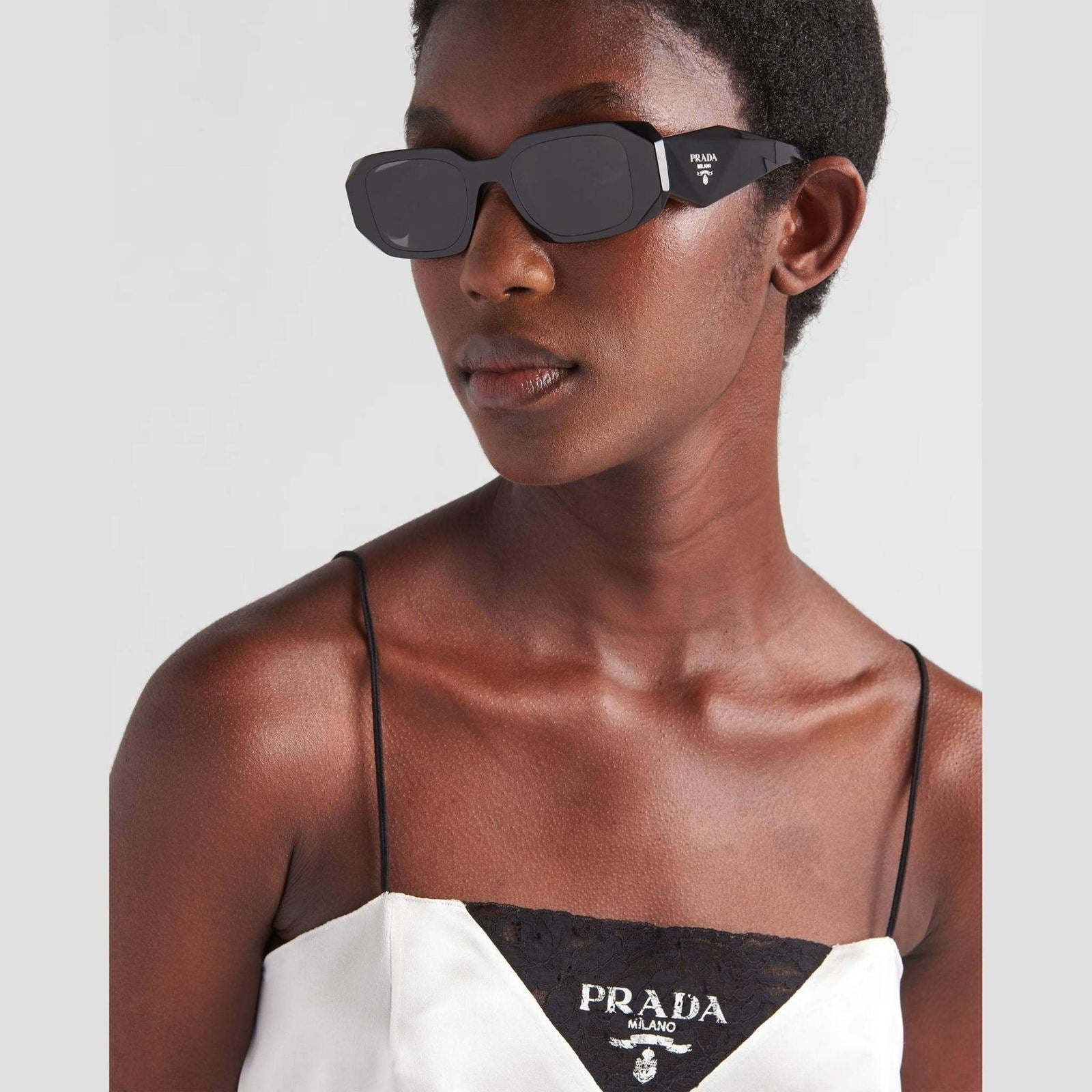 Image of PRADA - משקפי שמש לוגו