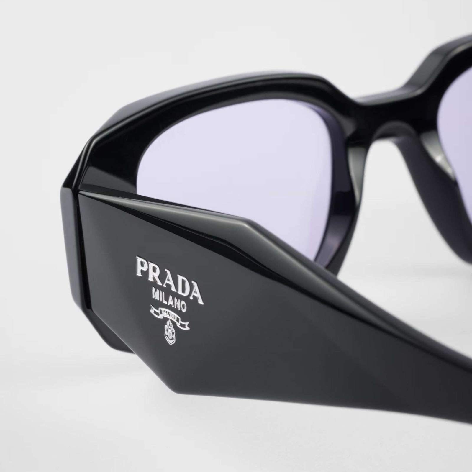 Image of PRADA - משקפי שמש לוגו