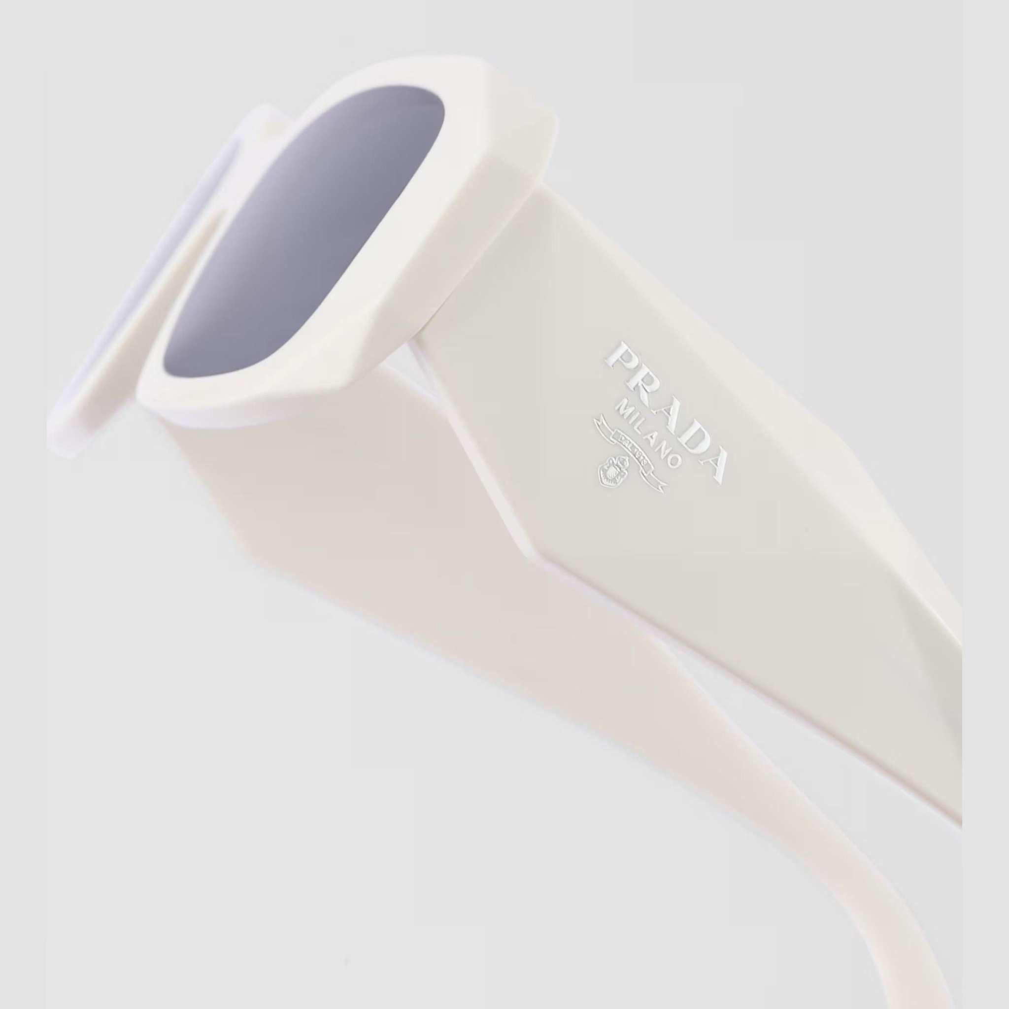 Image of PRADA - משקפי שמש לוגו