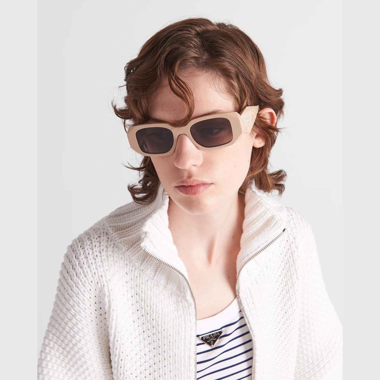 Image of PRADA - משקפי שמש לוגו