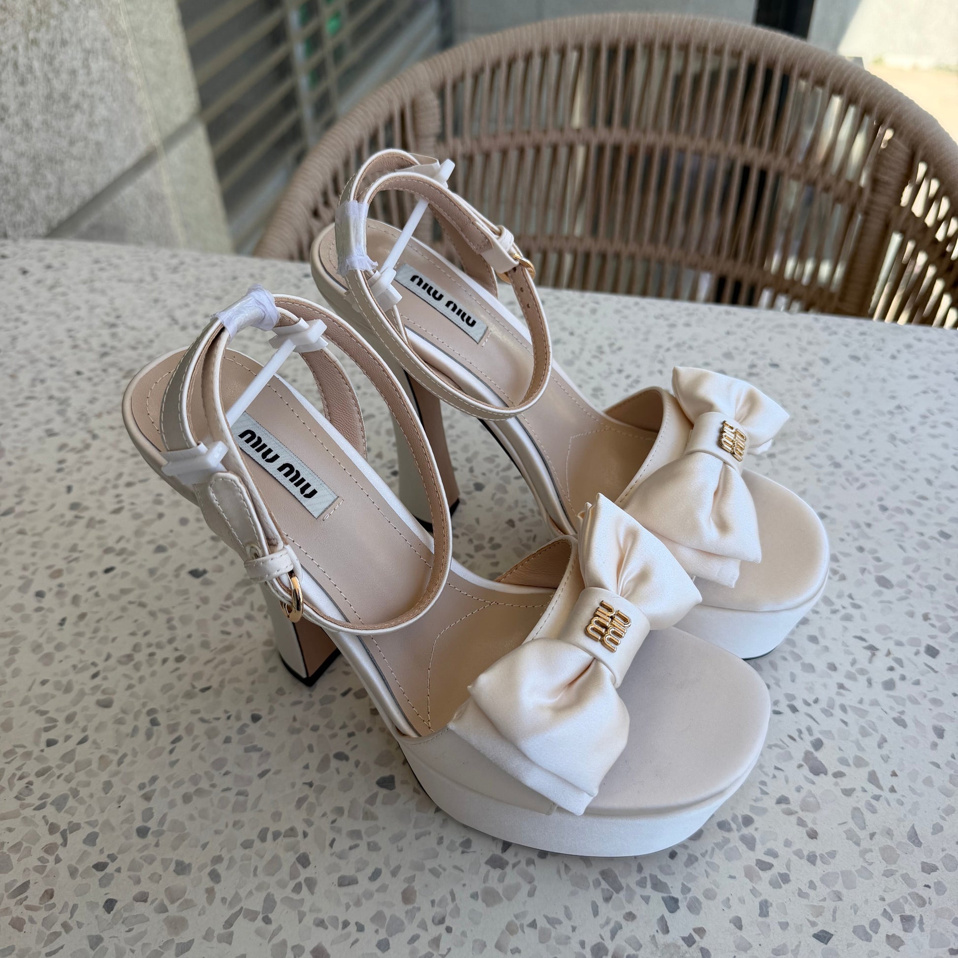 Miu Miu heels במלאי