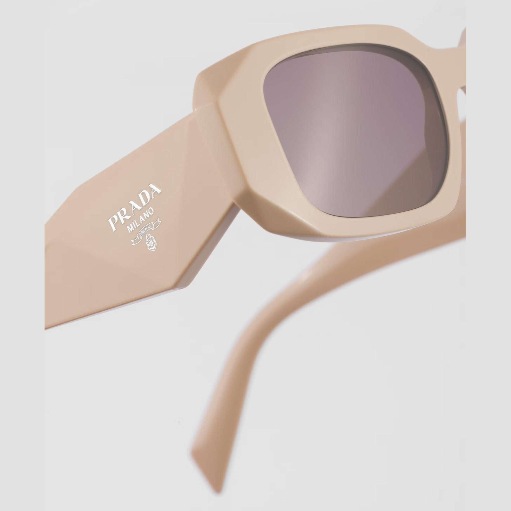 Image of PRADA - משקפי שמש לוגו