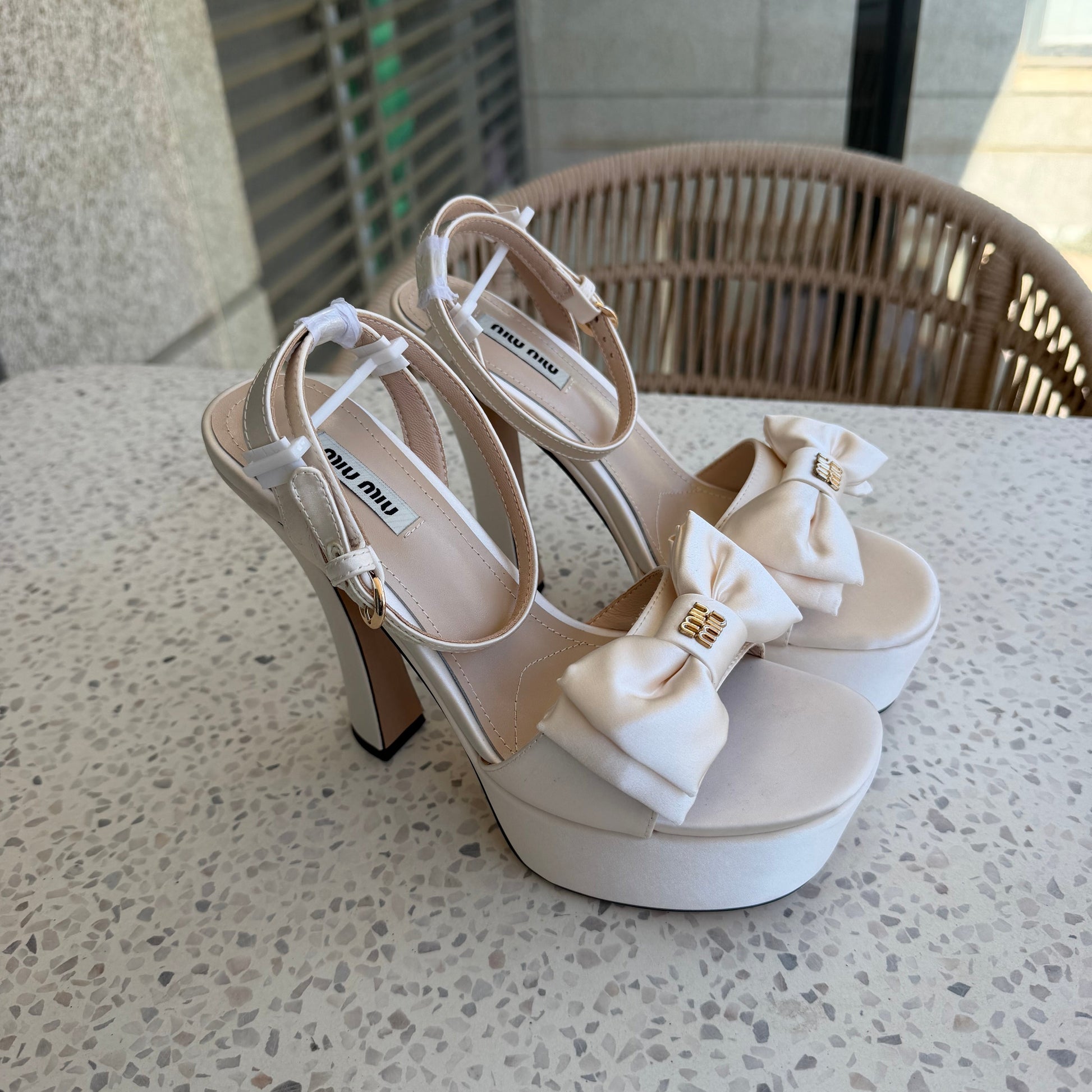Miu Miu heels במלאי