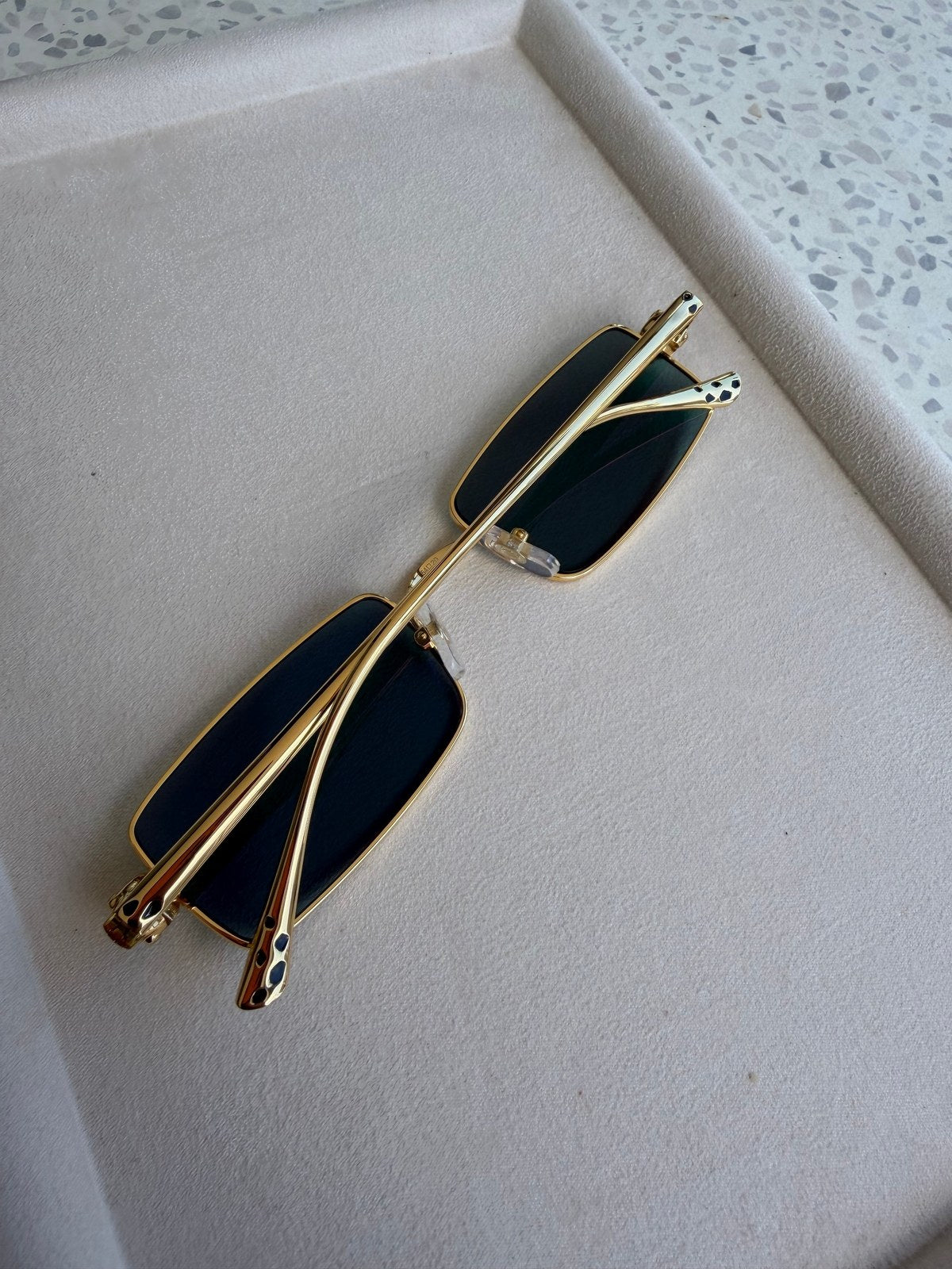 Image of Cartier - sunglasses במלאי