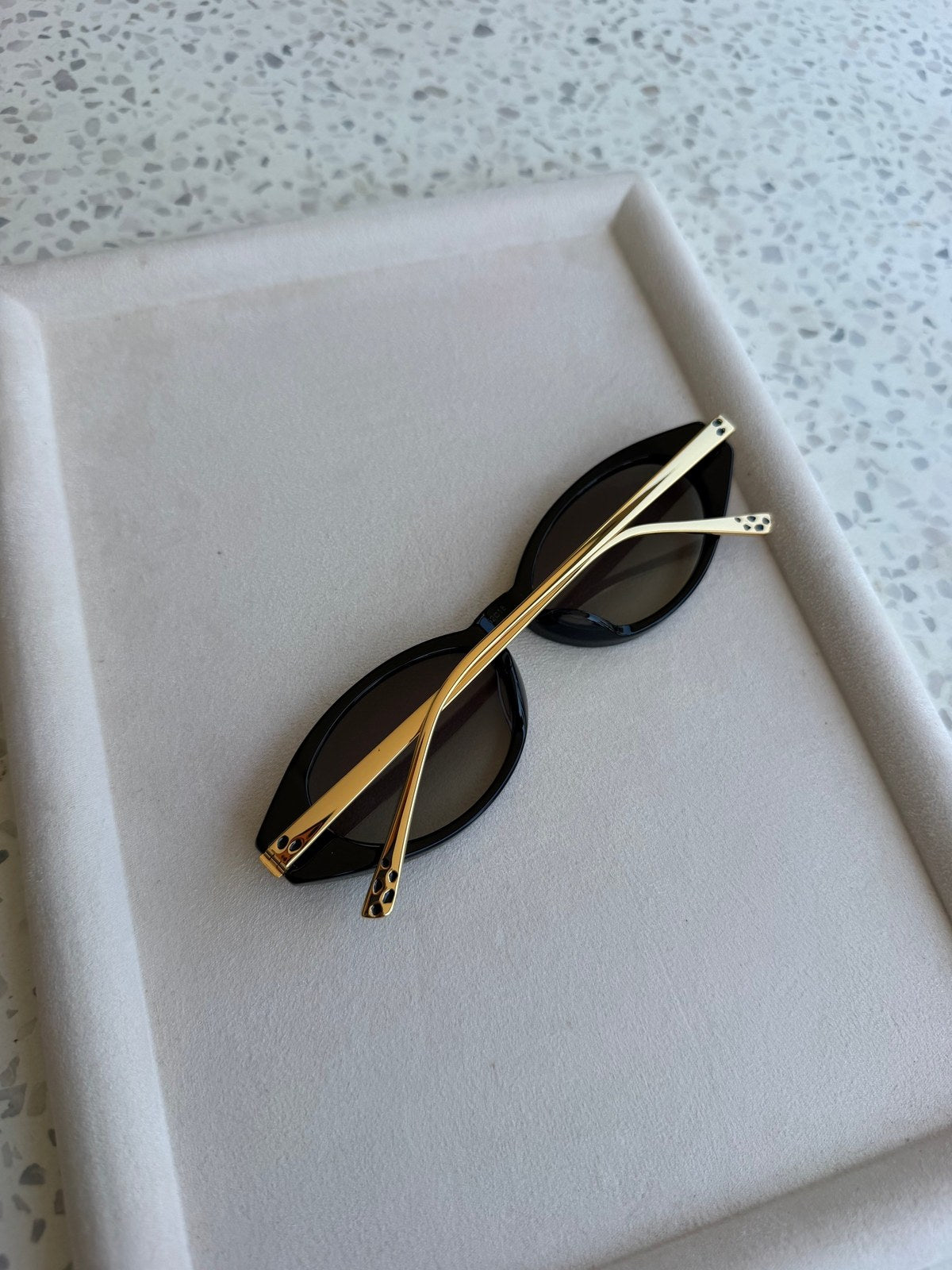 Cartier - sunglasses במלאי
