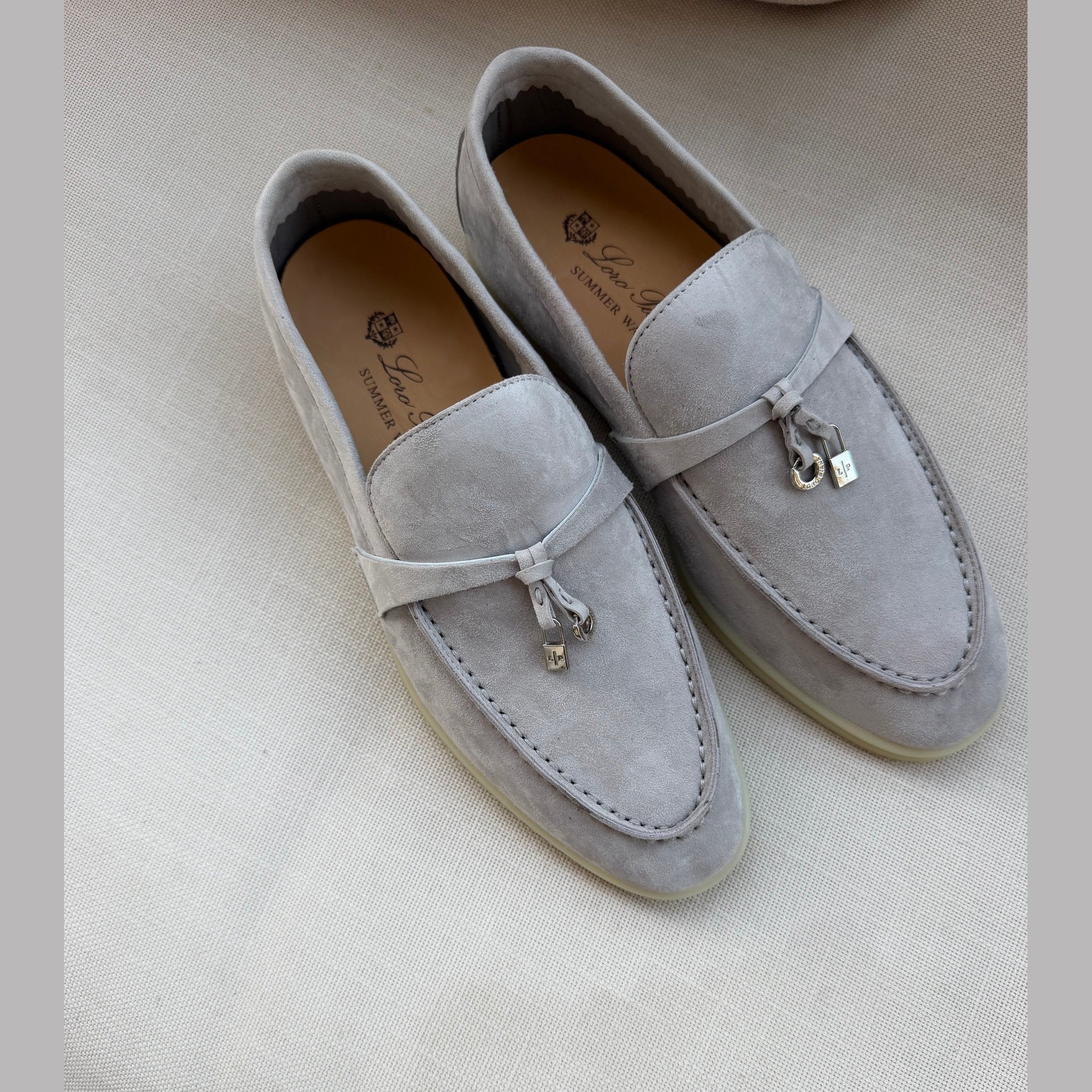 Image of Loro piana Charms במלאי