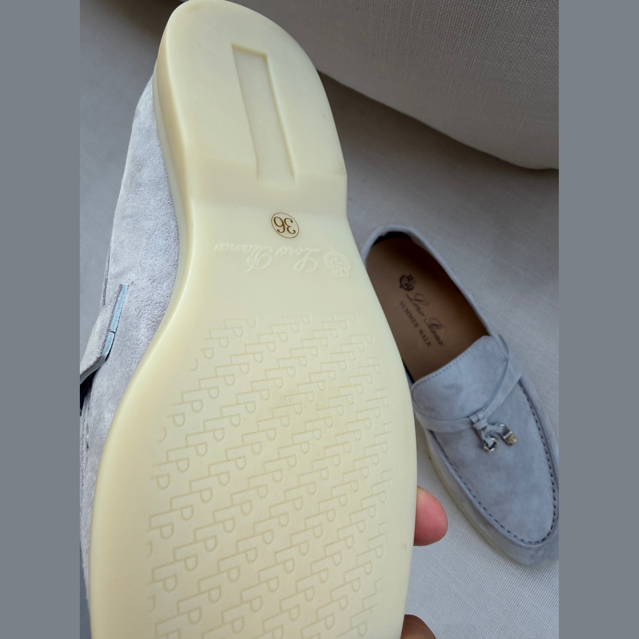 Image of Loro piana Charms במלאי
