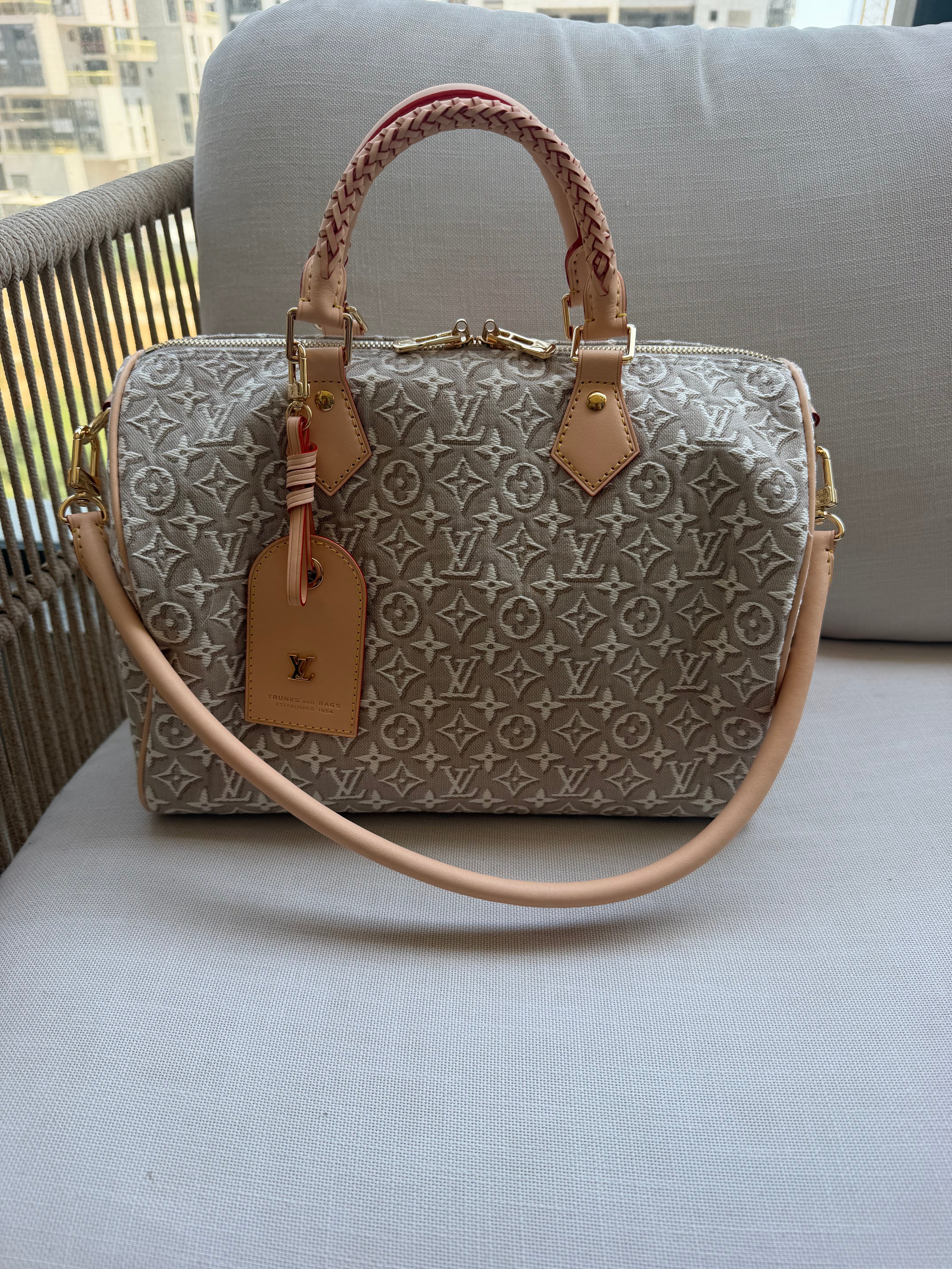 Image of LV 30cm bag במלאי