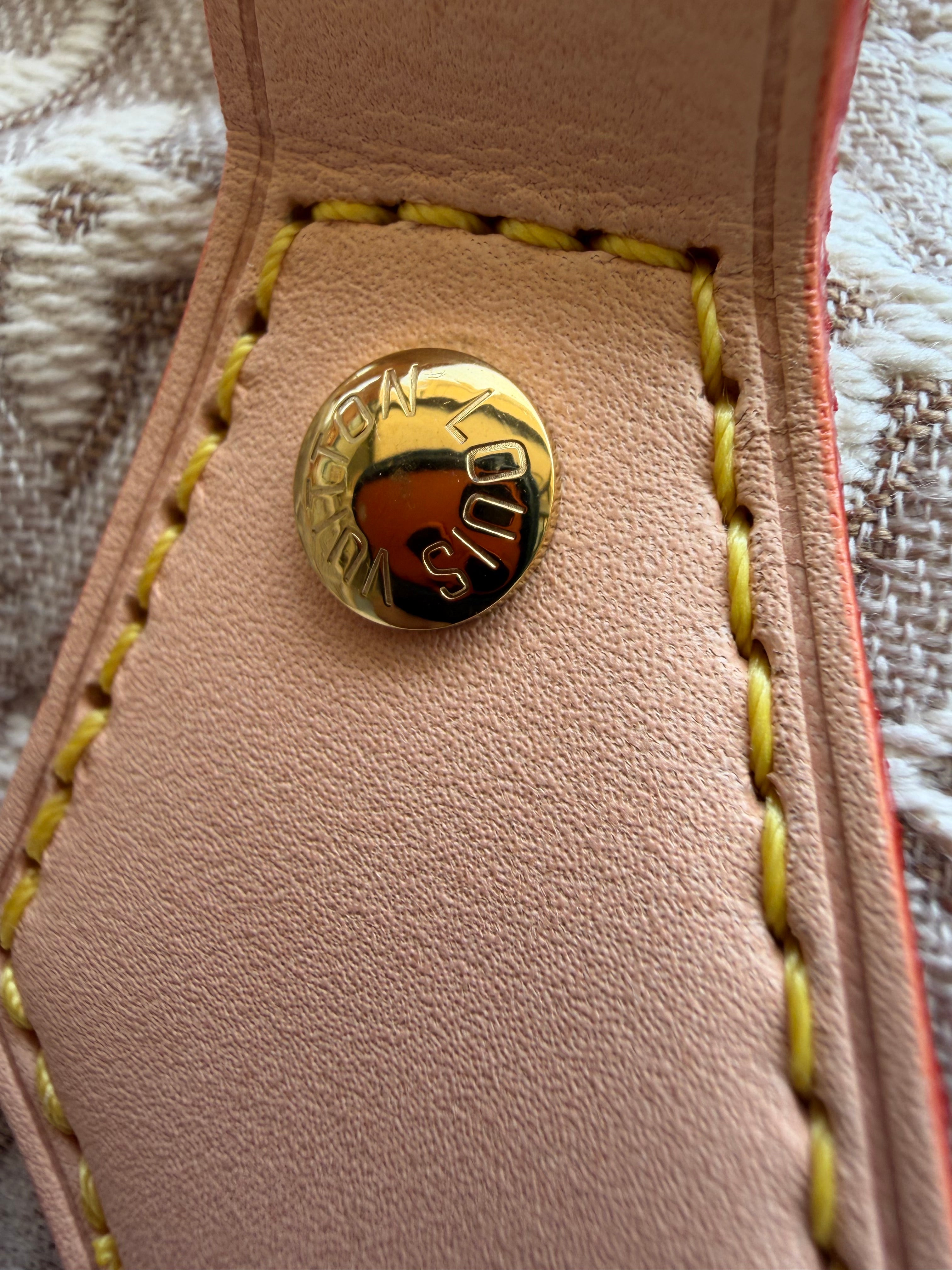 Image of LV 30cm bag במלאי
