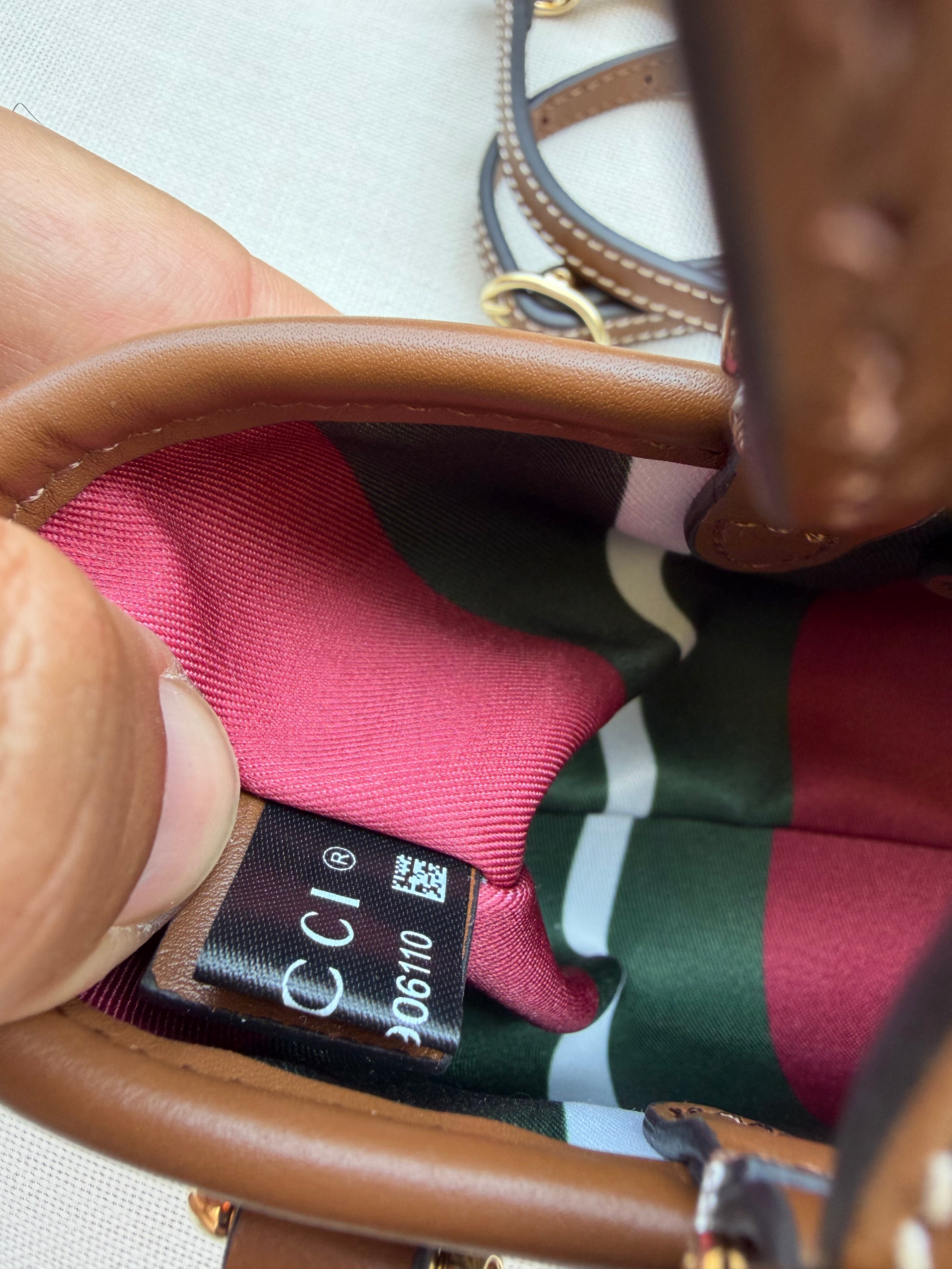 Image of Gucci mini bag במלאי