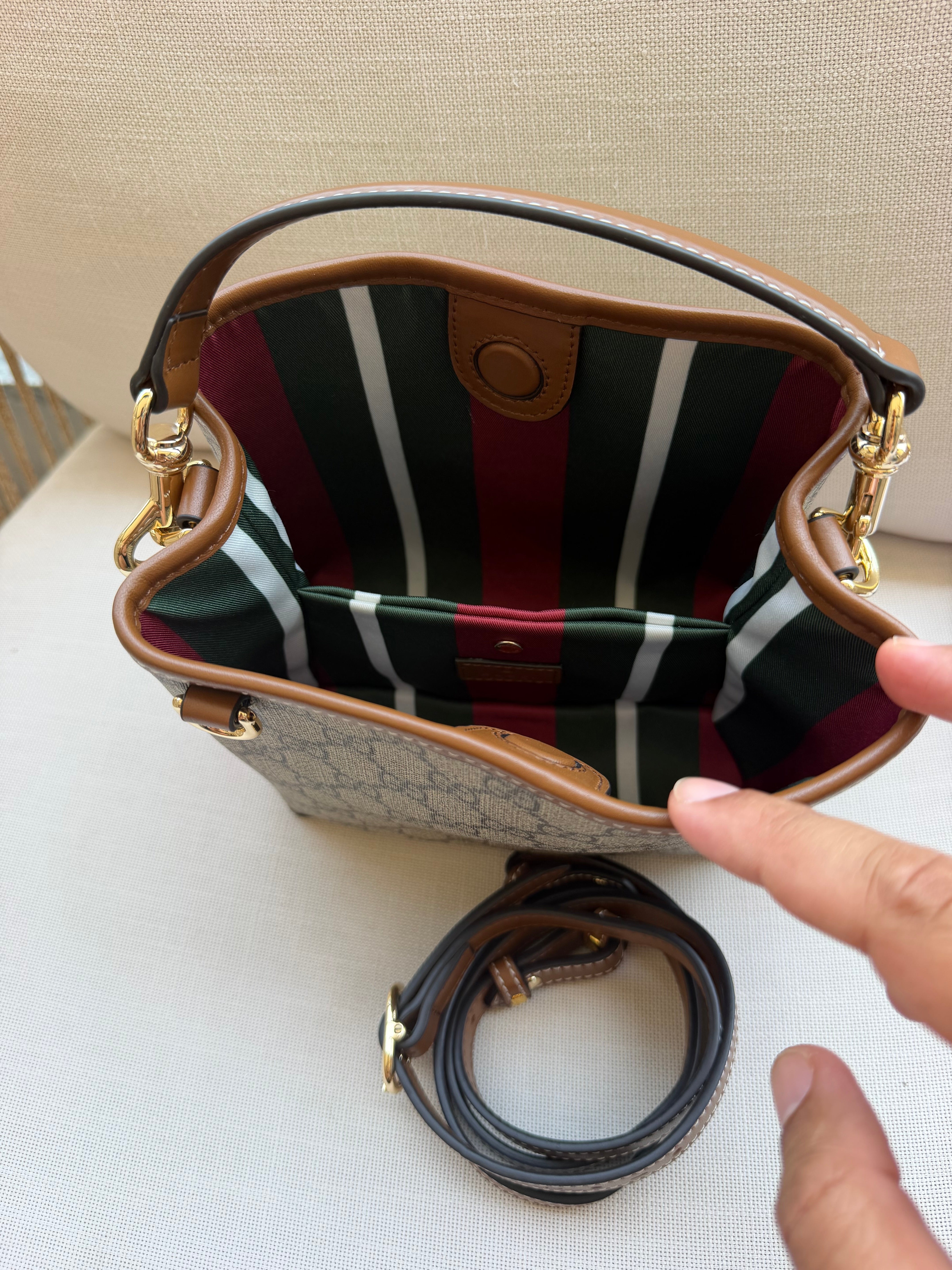 Image of Gucci mini bag במלאי