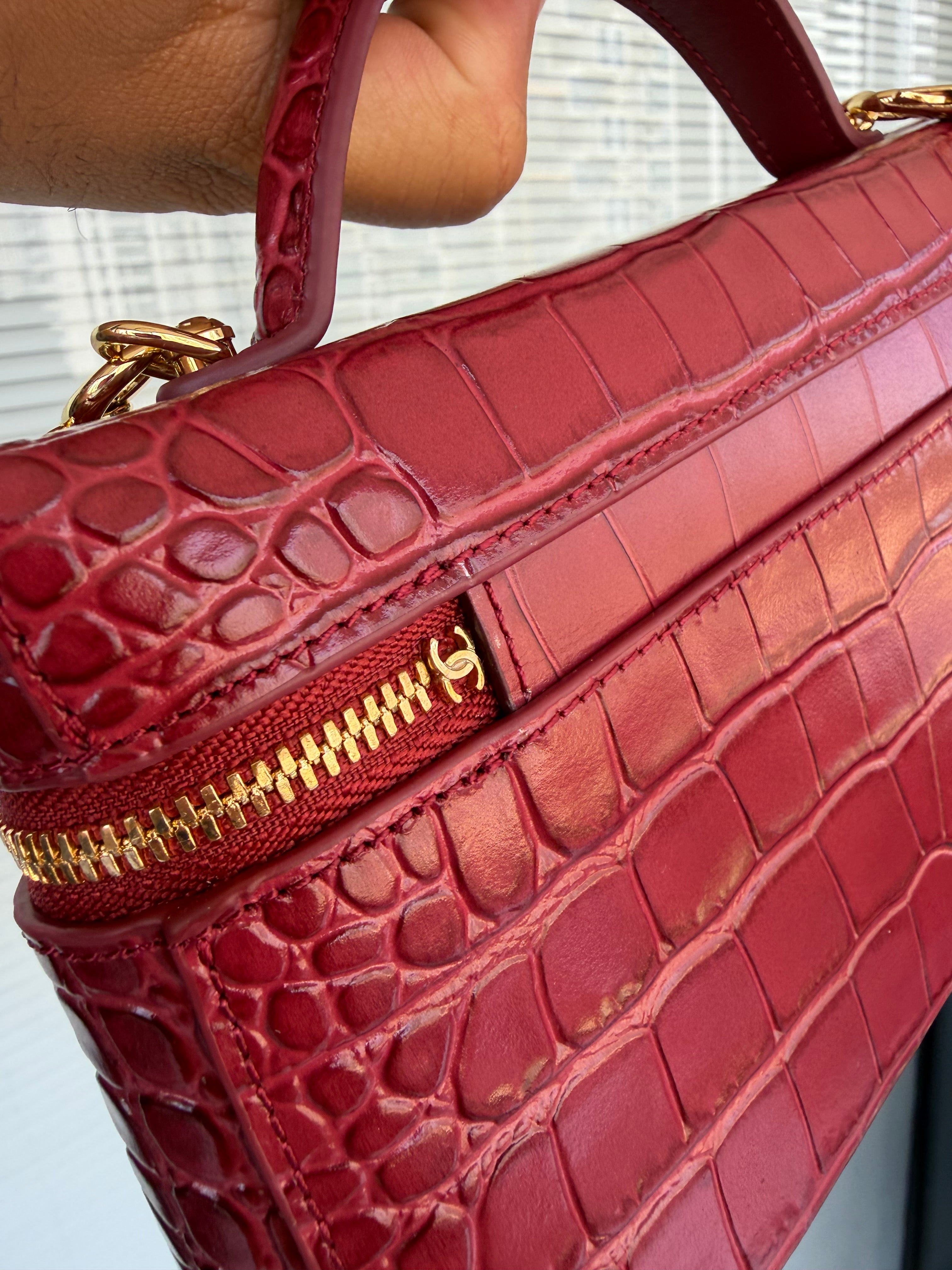 Image of CHANEL mini bag במלאי
