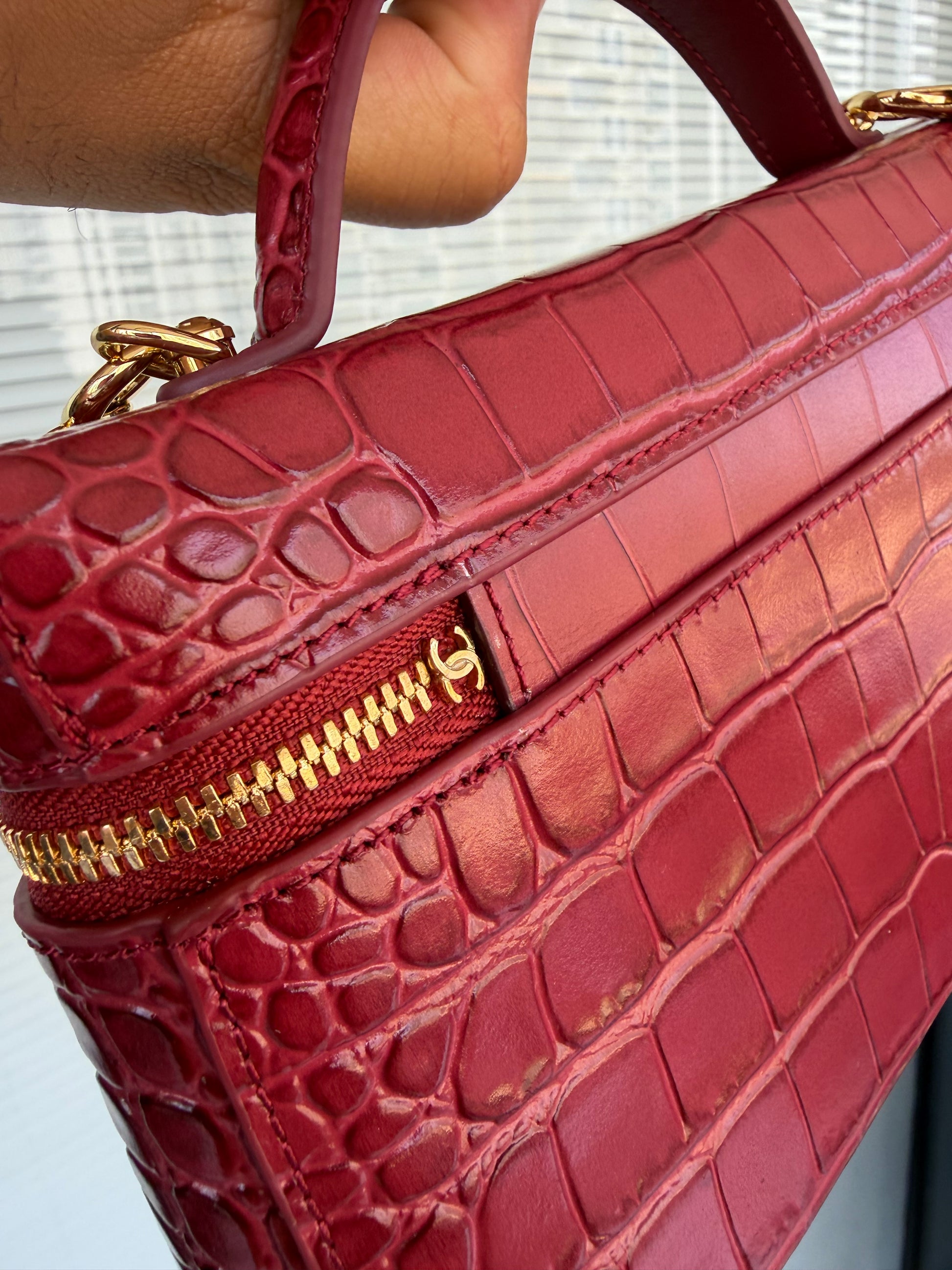 CHANEL mini bag במלאי