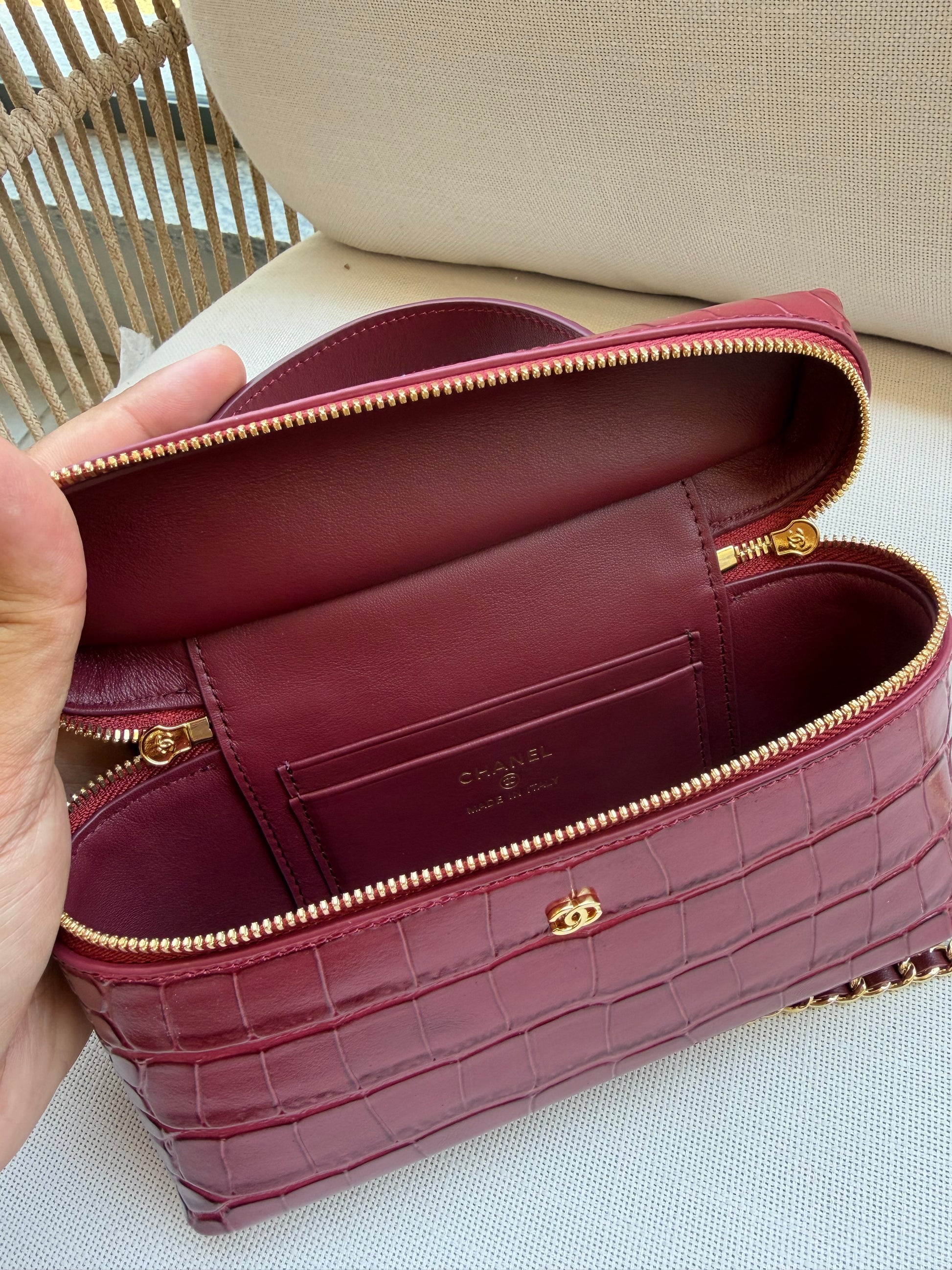 CHANEL mini bag במלאי