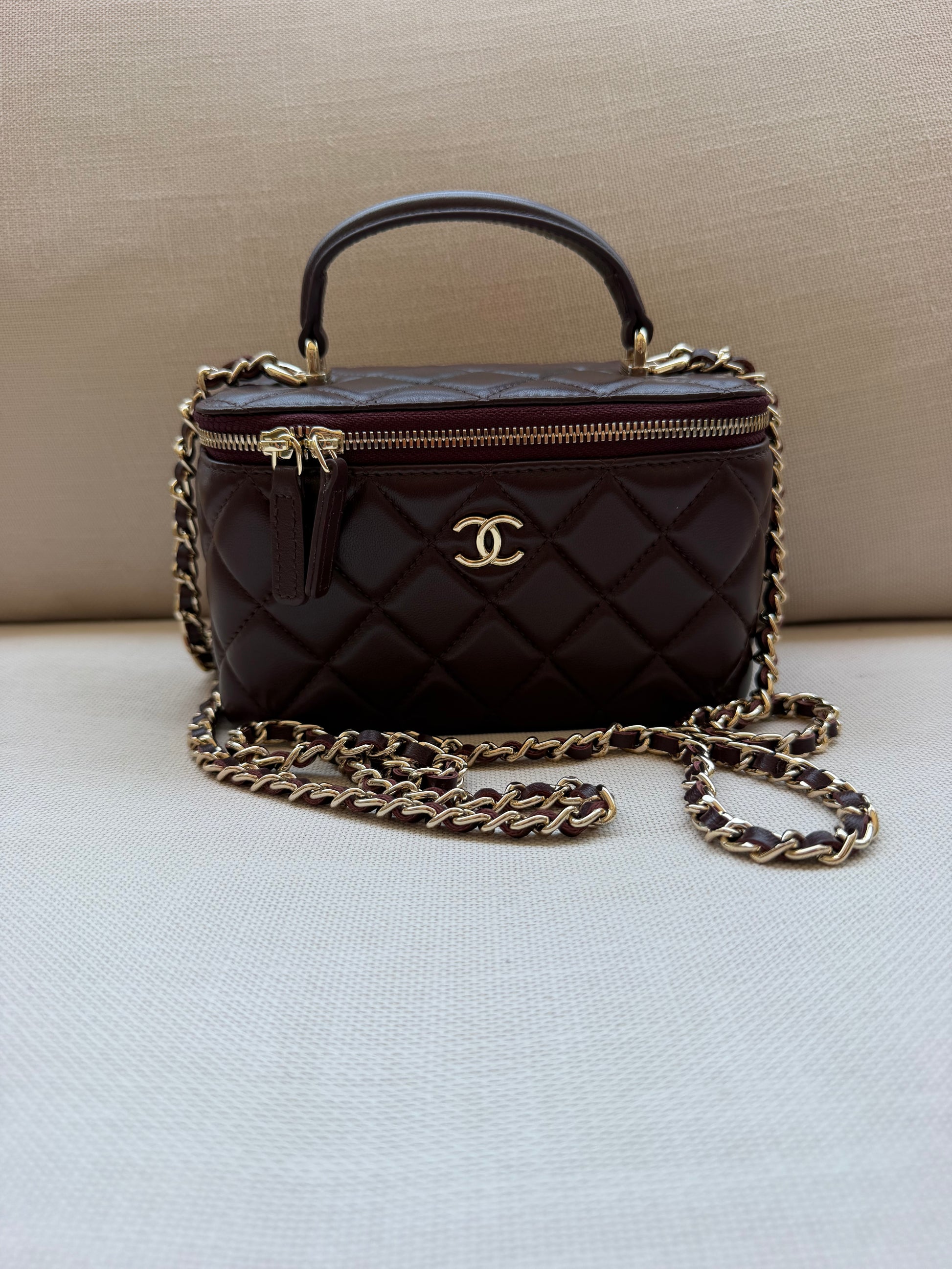 CHANEL mini bag במלאי