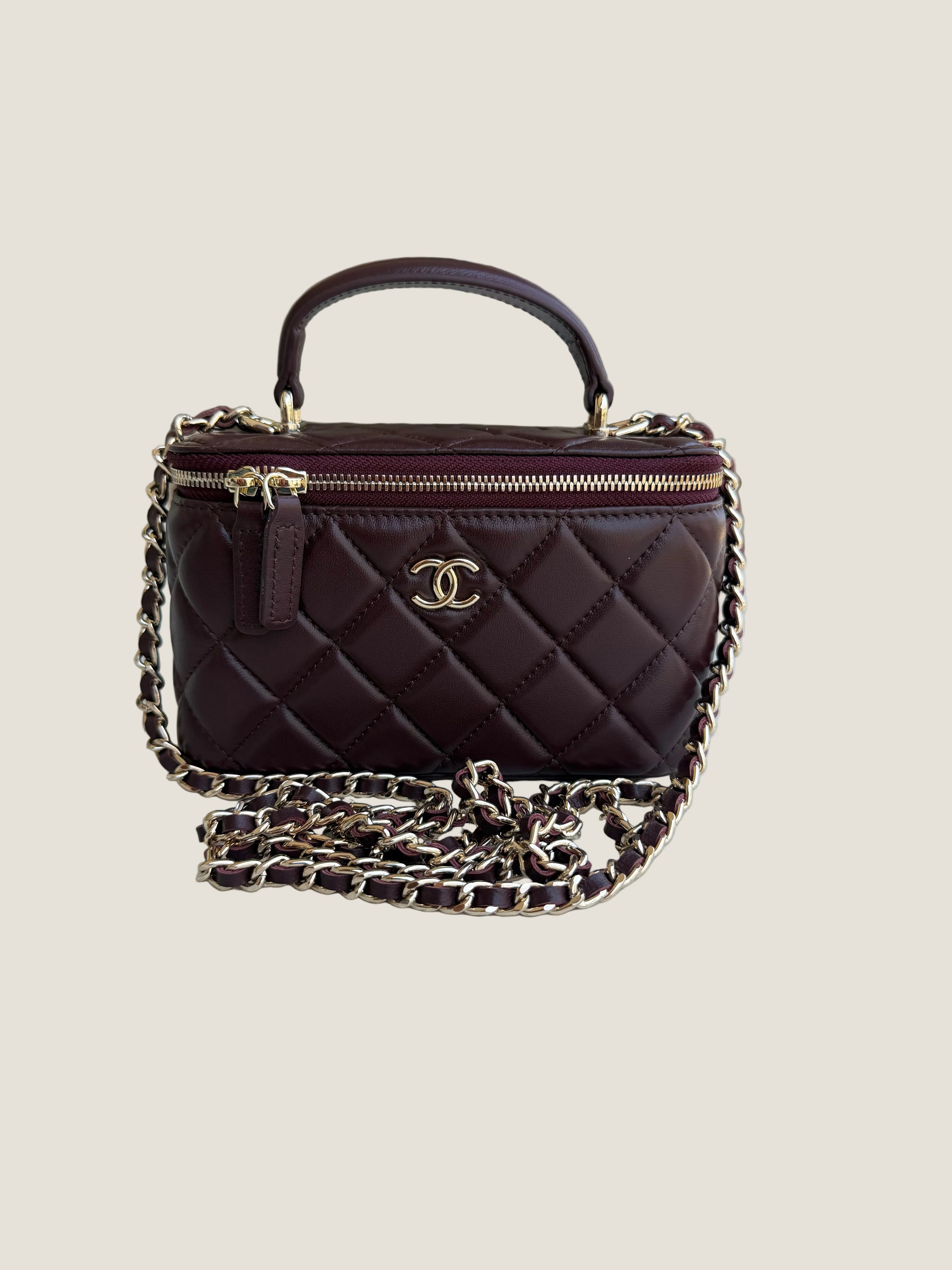 CHANEL mini bag במלאי