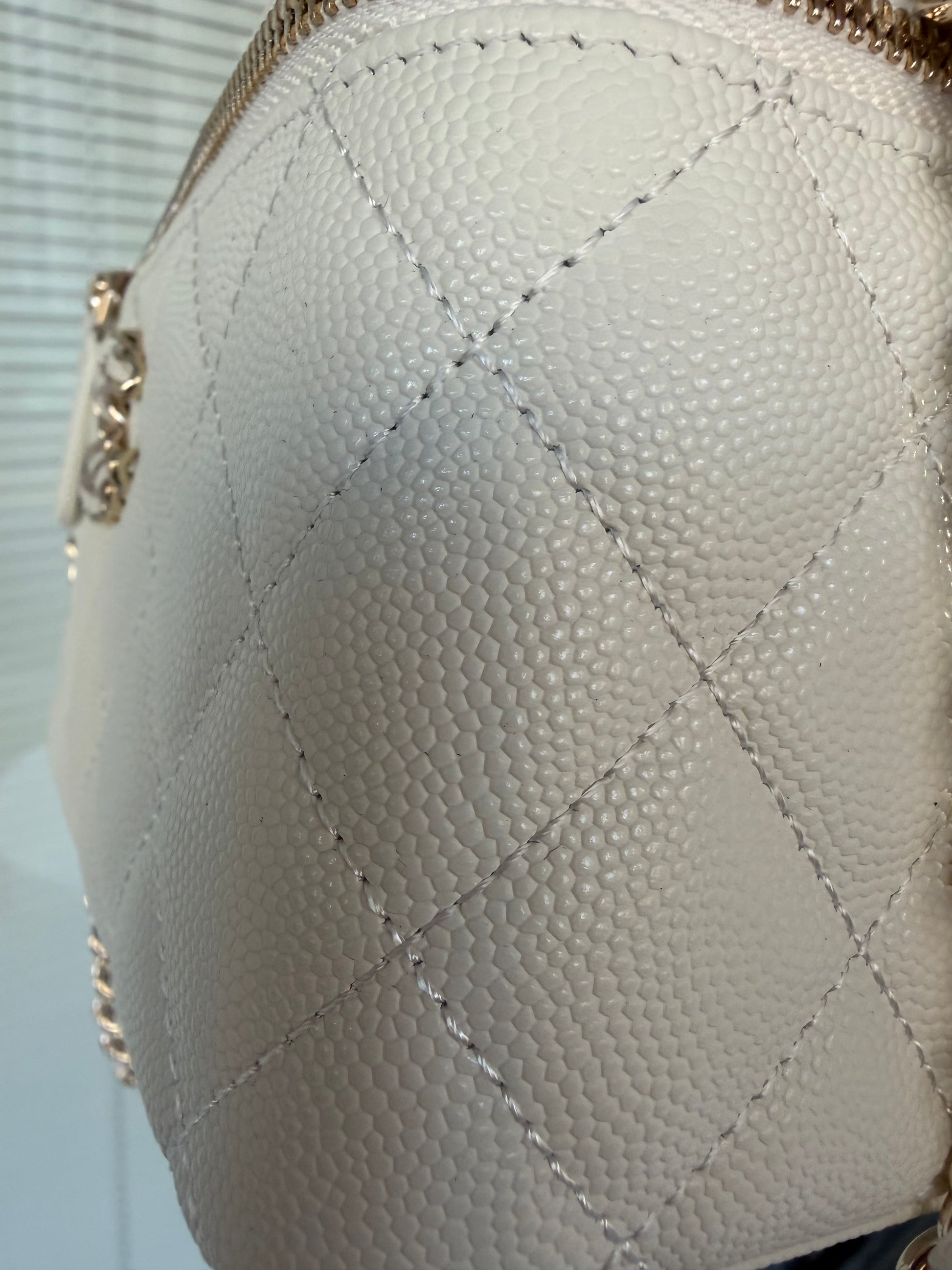 CHANEL mini bag במלאי
