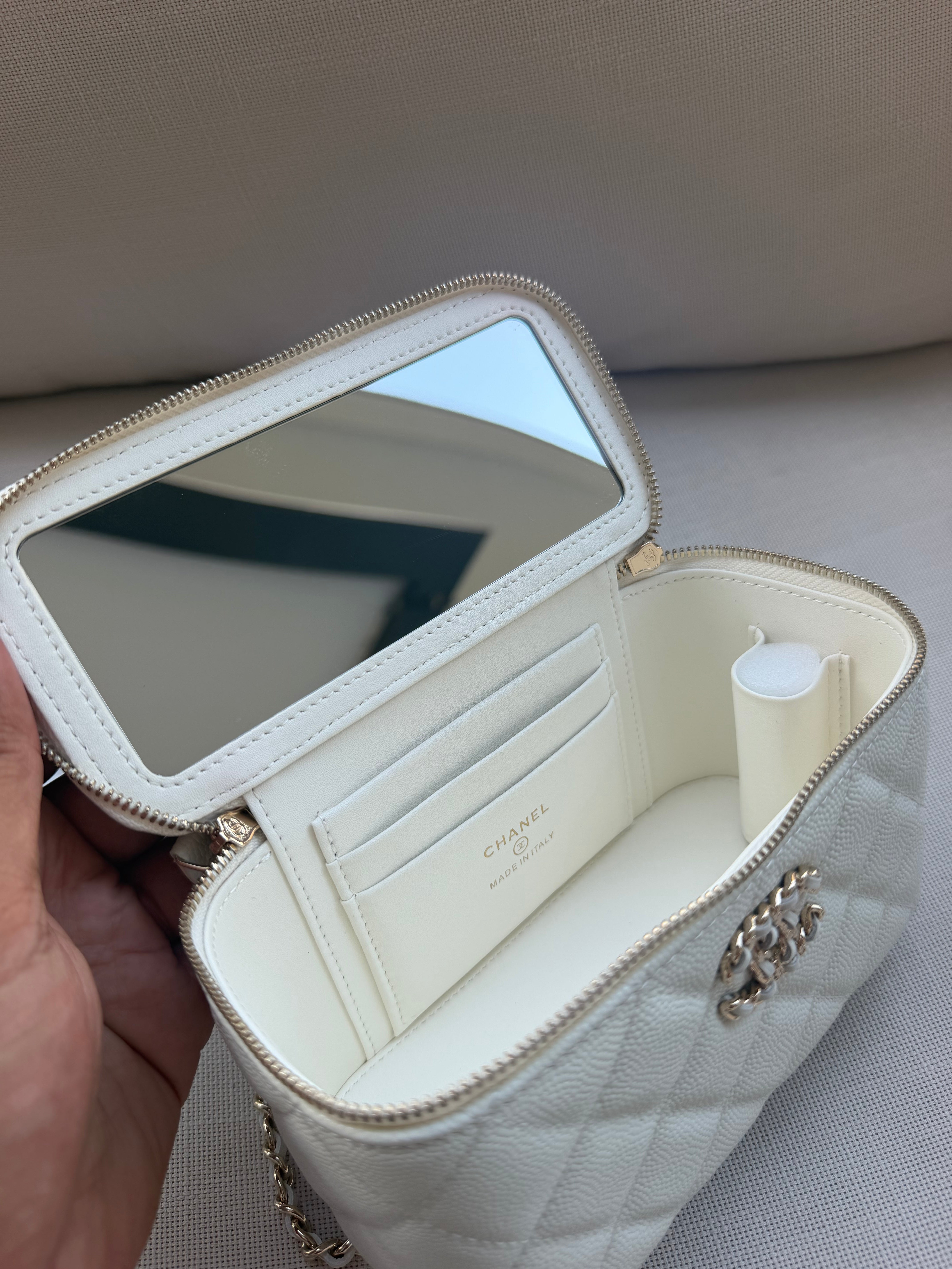 Image of CHANEL mini bag במלאי