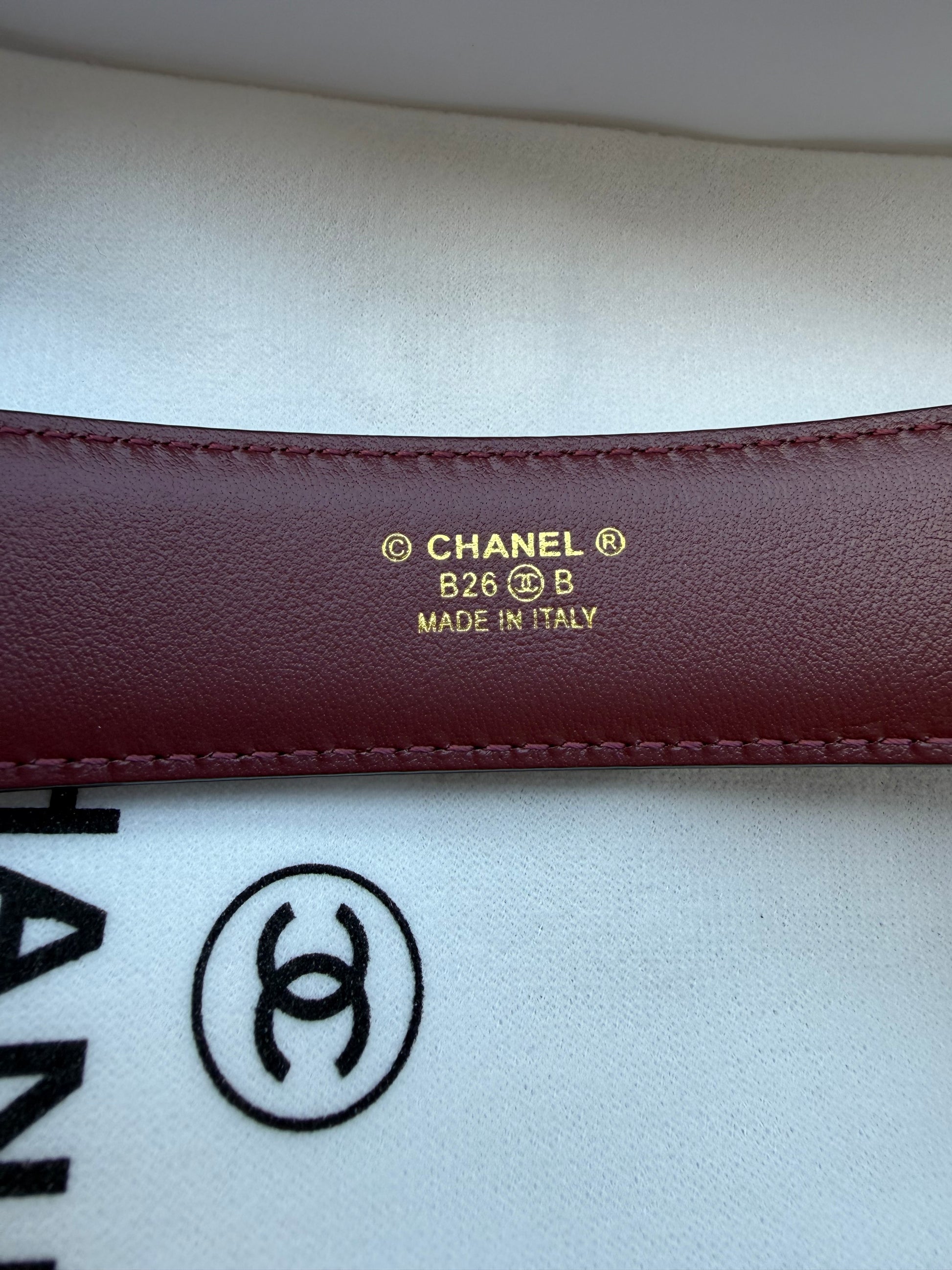 CHANEL חגורה נפתחת במלאי