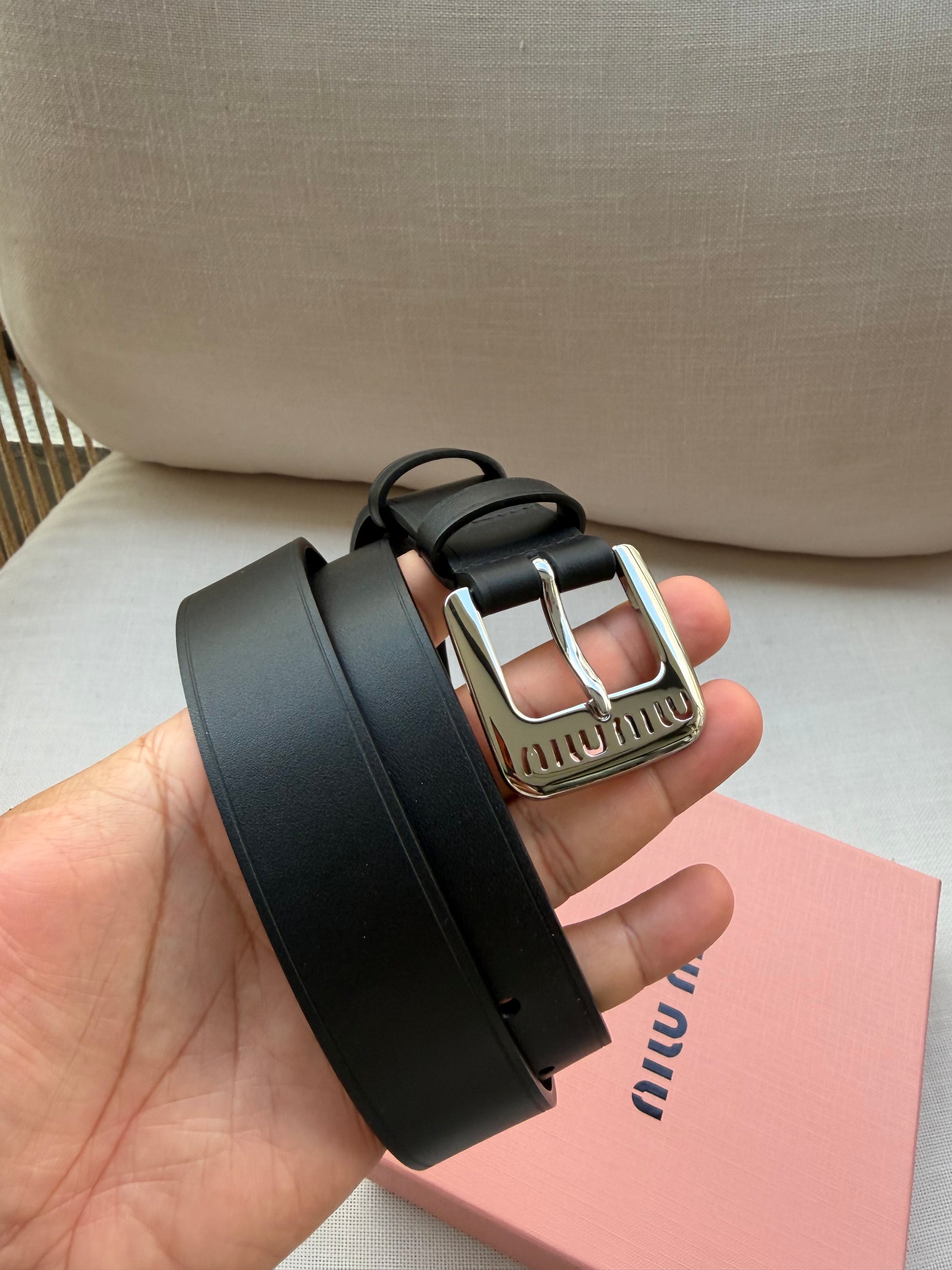 חגורת עור Miu Miu במלאי